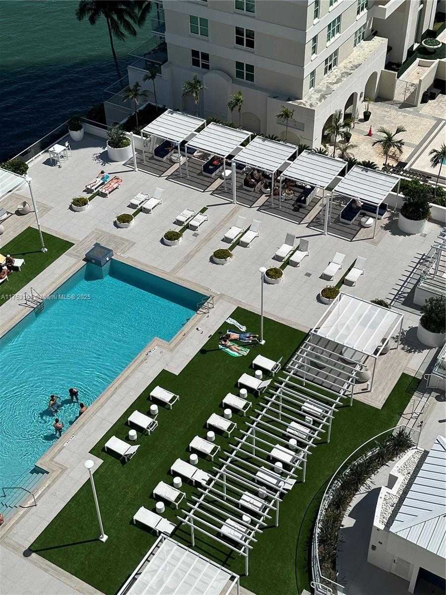 Small Image of 770 CLAUGHTON ISLAND DR #1708, Miami Number 24