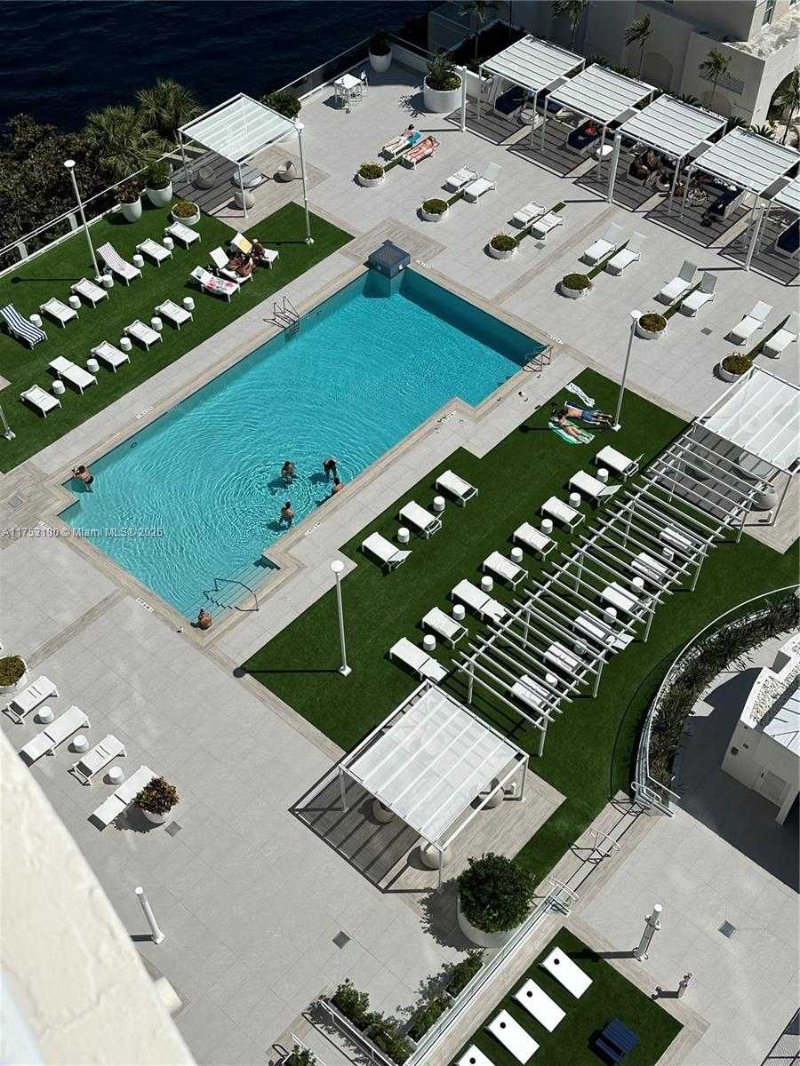 Small Image of 770 CLAUGHTON ISLAND DR #1708, Miami Number 25