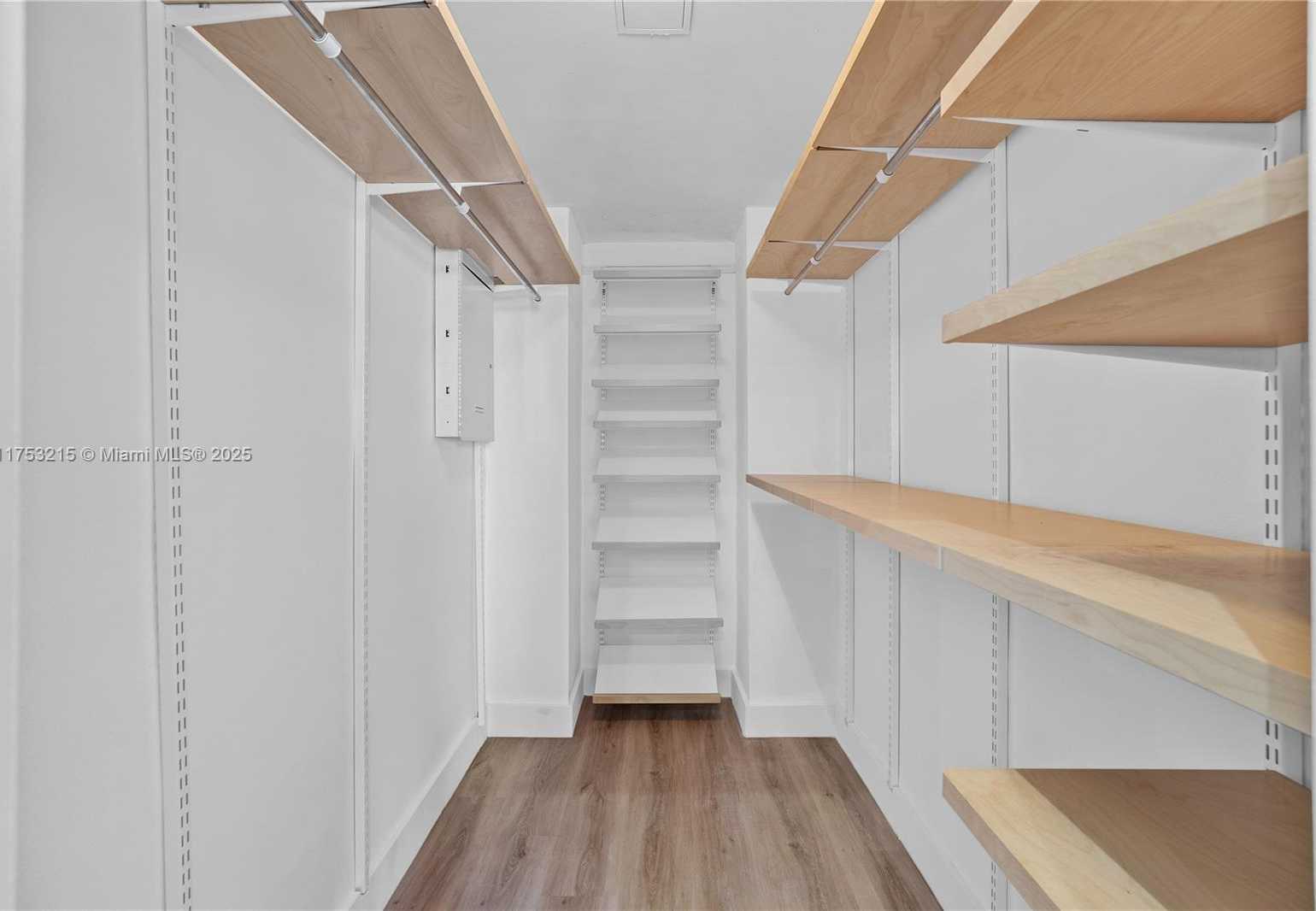 Small Image of 10275 COLLINS AVE #1035, Bal Harbour Number 15