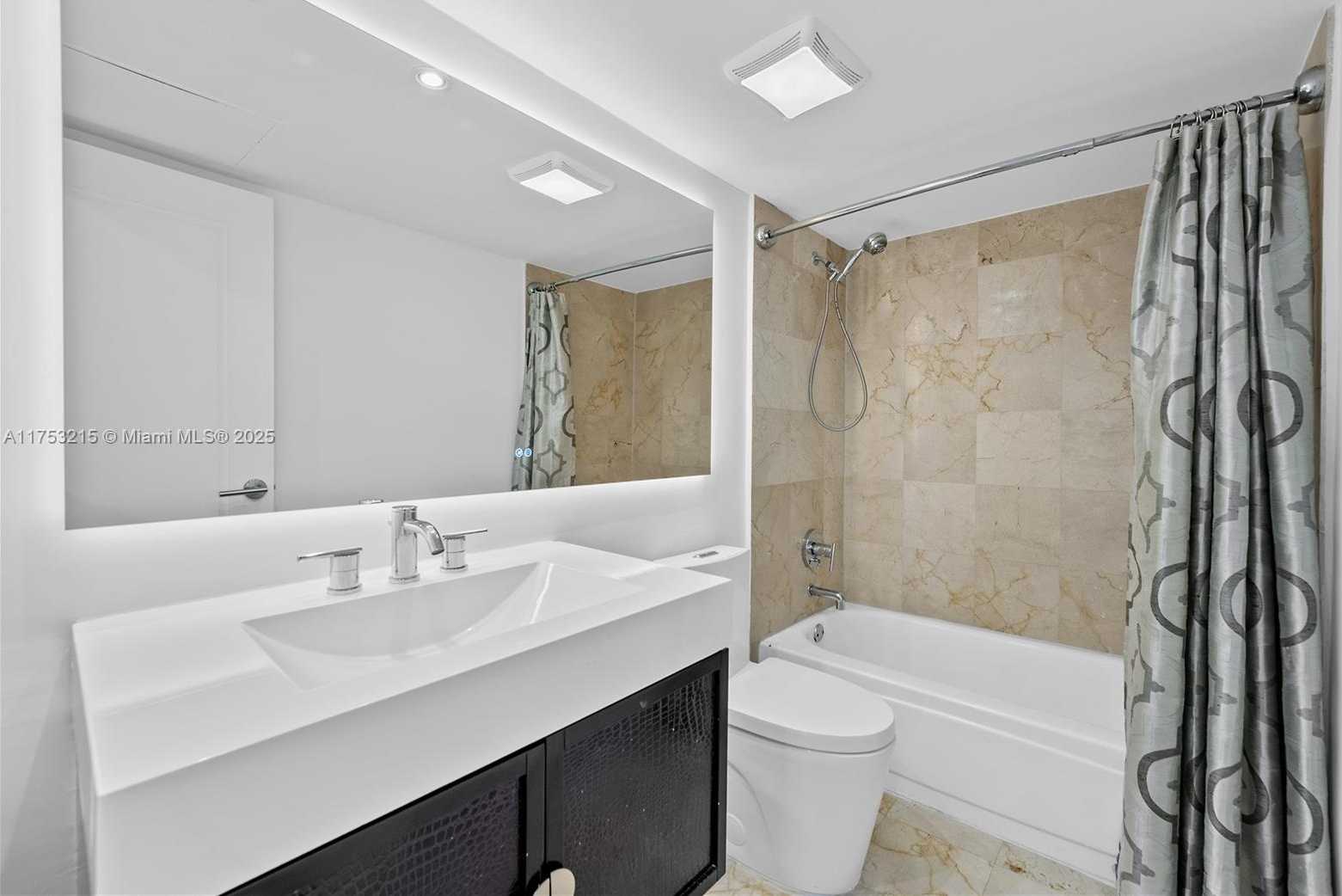 Small Image of 10275 COLLINS AVE #1035, Bal Harbour Number 19