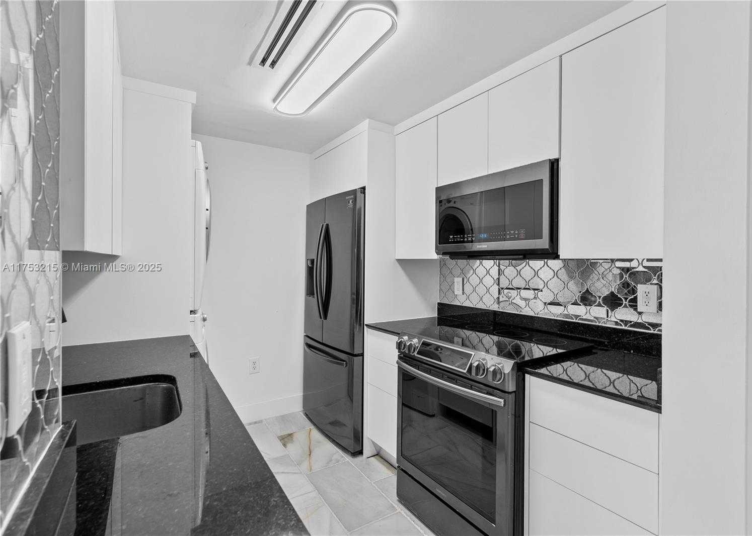 Small Image of 10275 COLLINS AVE #1035, Bal Harbour Number 6