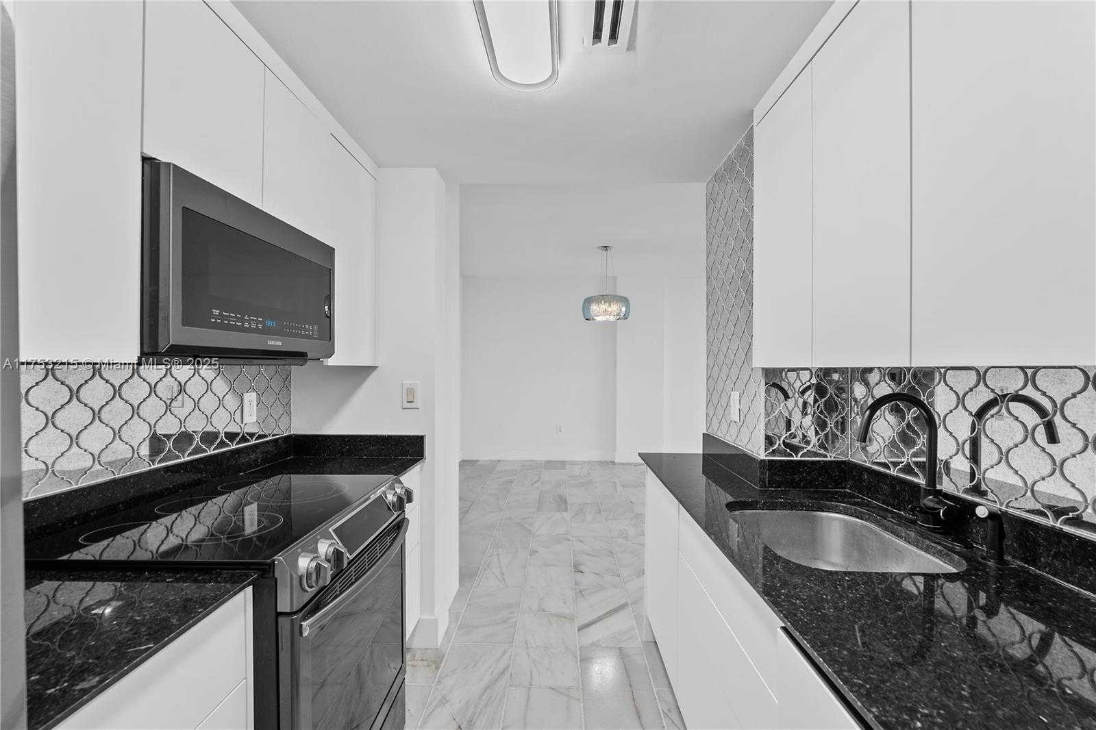 Small Image of 10275 COLLINS AVE #1035, Bal Harbour Number 7