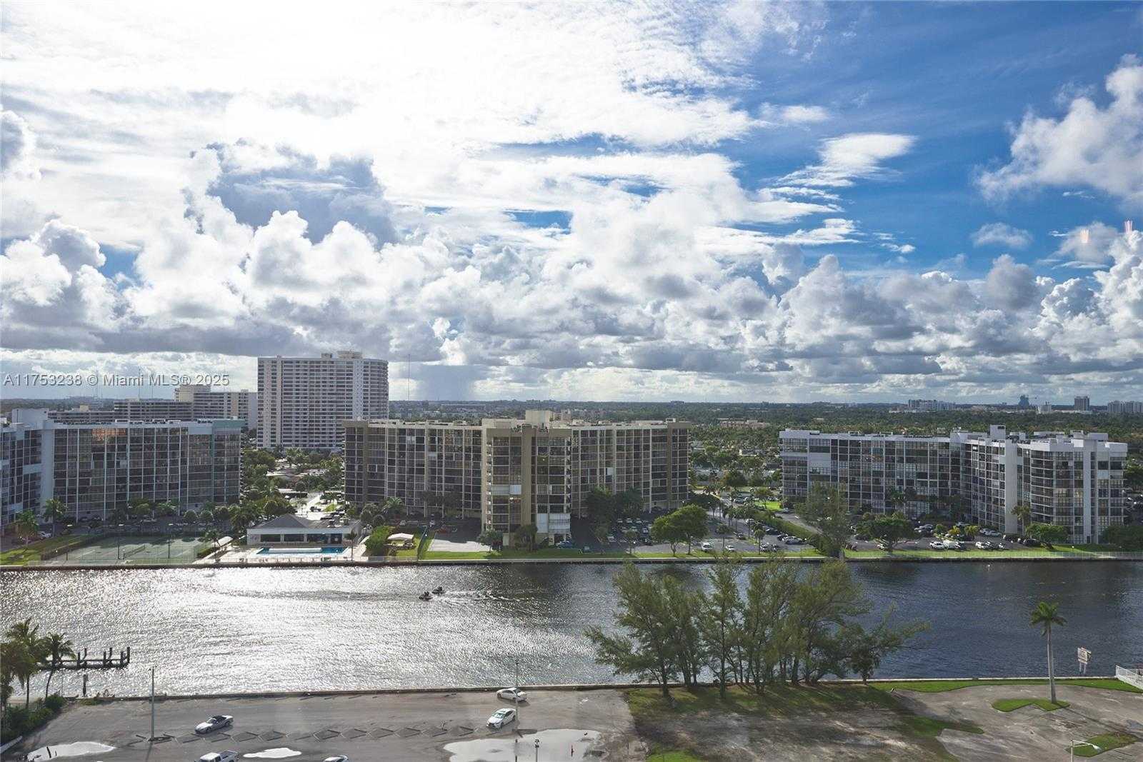 Small Image of 3505 SOUTH OCEAN DR #1505, Hollywood Number 12