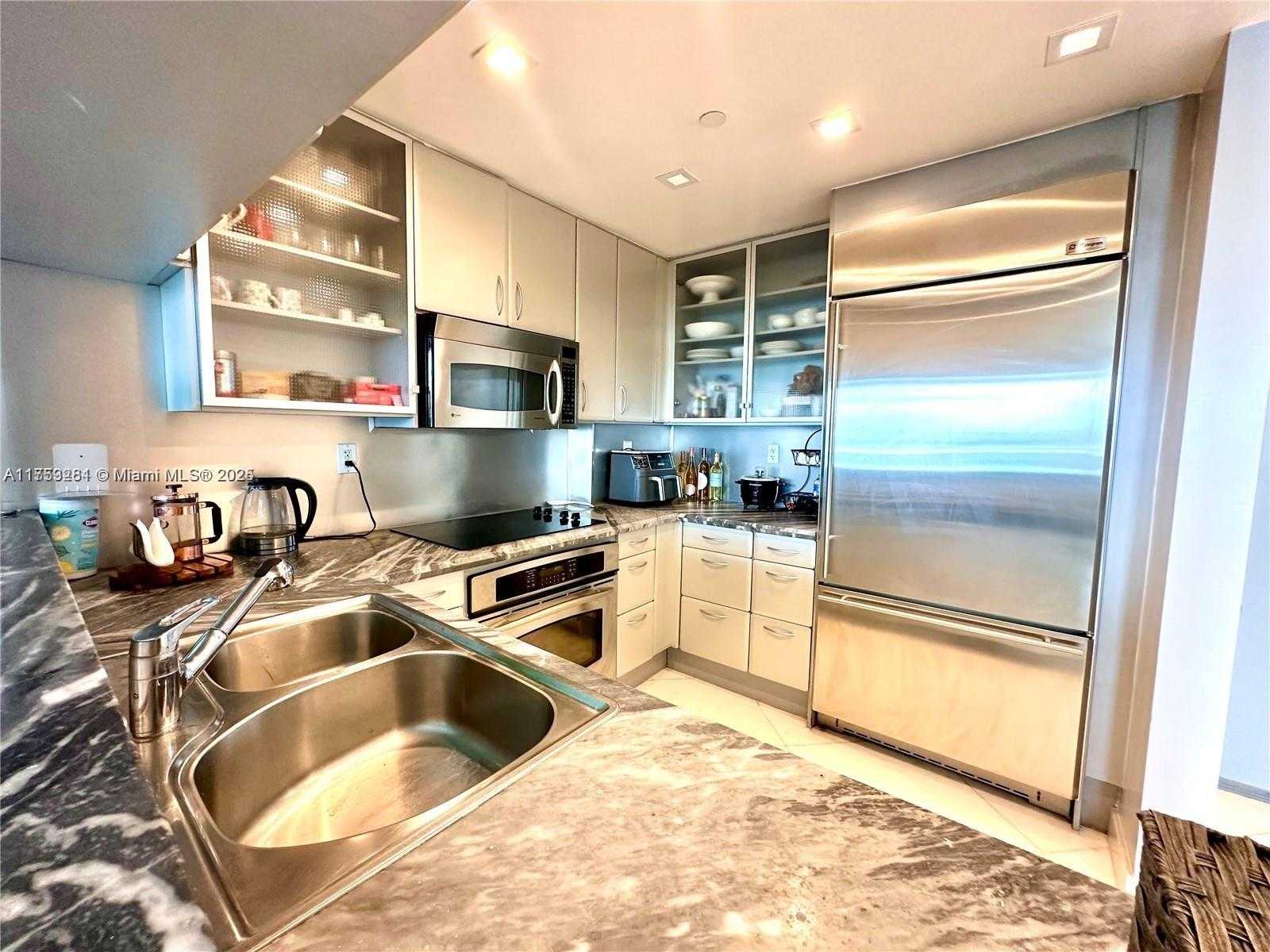 Small Image of 540 WEST AVE #1912, Miami Beach Number 15