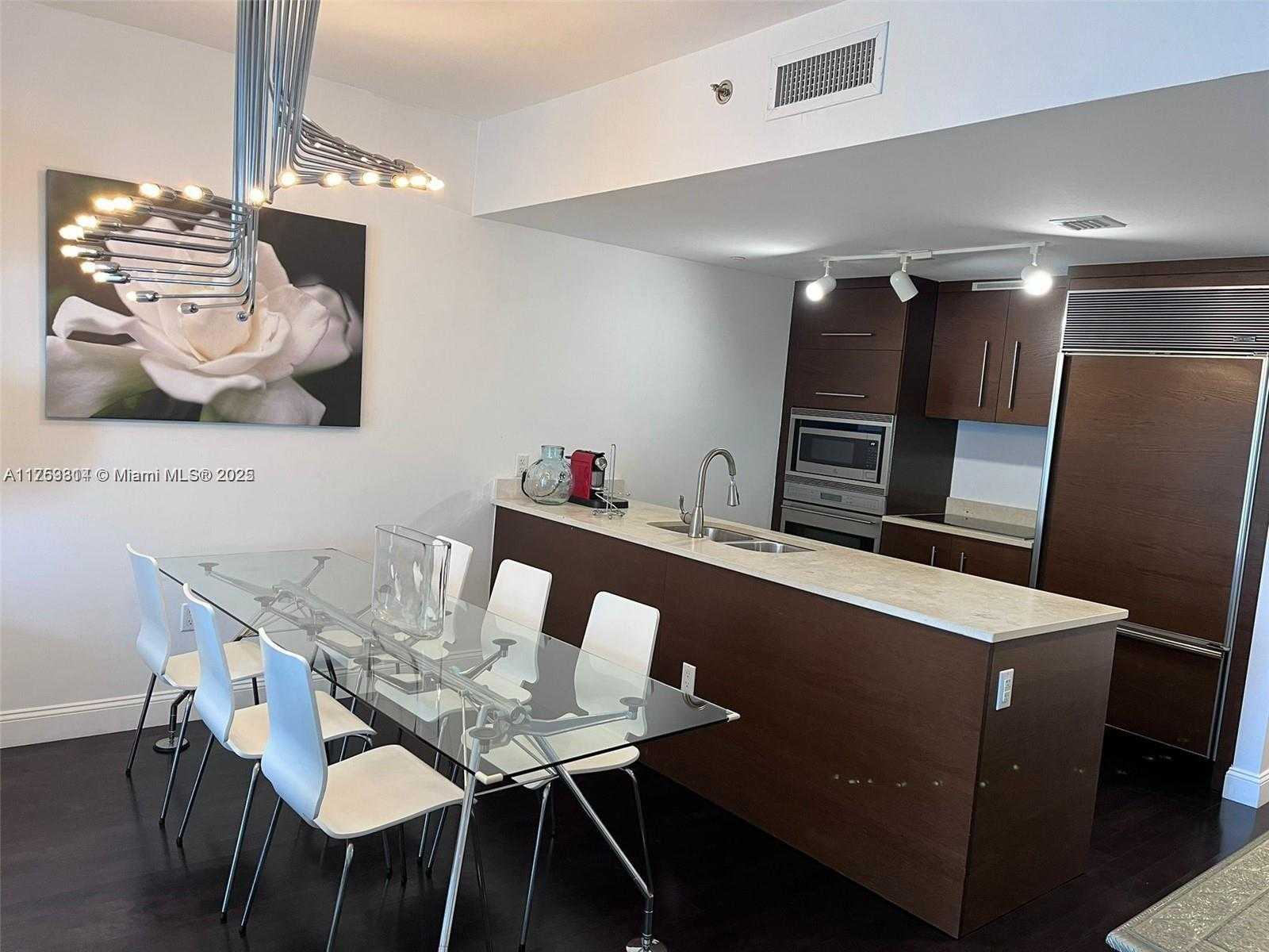 Small Image of 475 BRICKELL AVE #2714, Miami Number 2