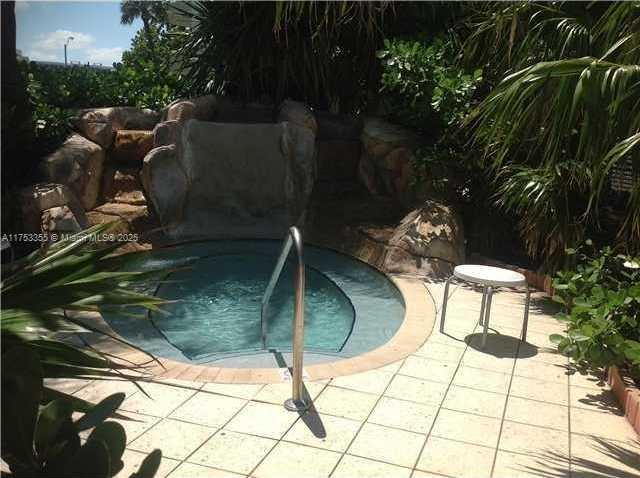 Small Image of 3001 SOUTH OCEAN DR #527, Hollywood Number 18