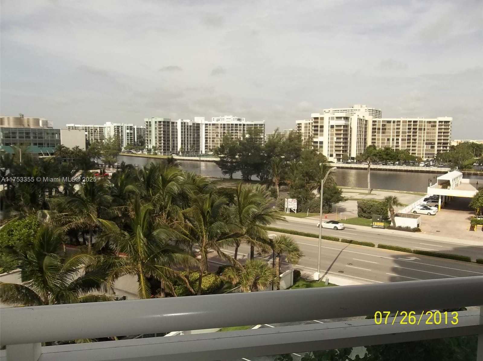 Small Image of 3001 SOUTH OCEAN DR #527, Hollywood Number 19
