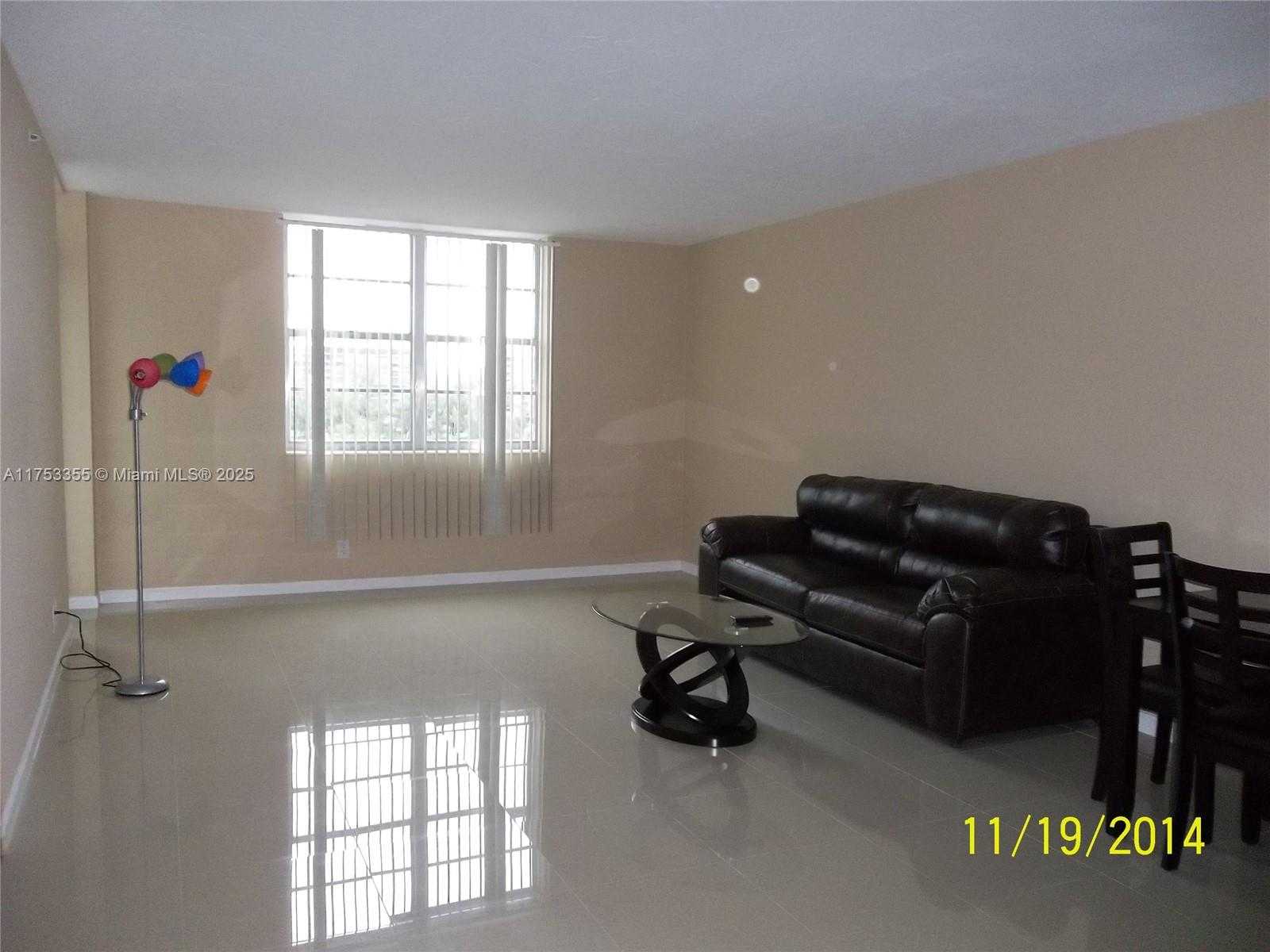 Small Image of 3001 SOUTH OCEAN DR #527, Hollywood Number 4