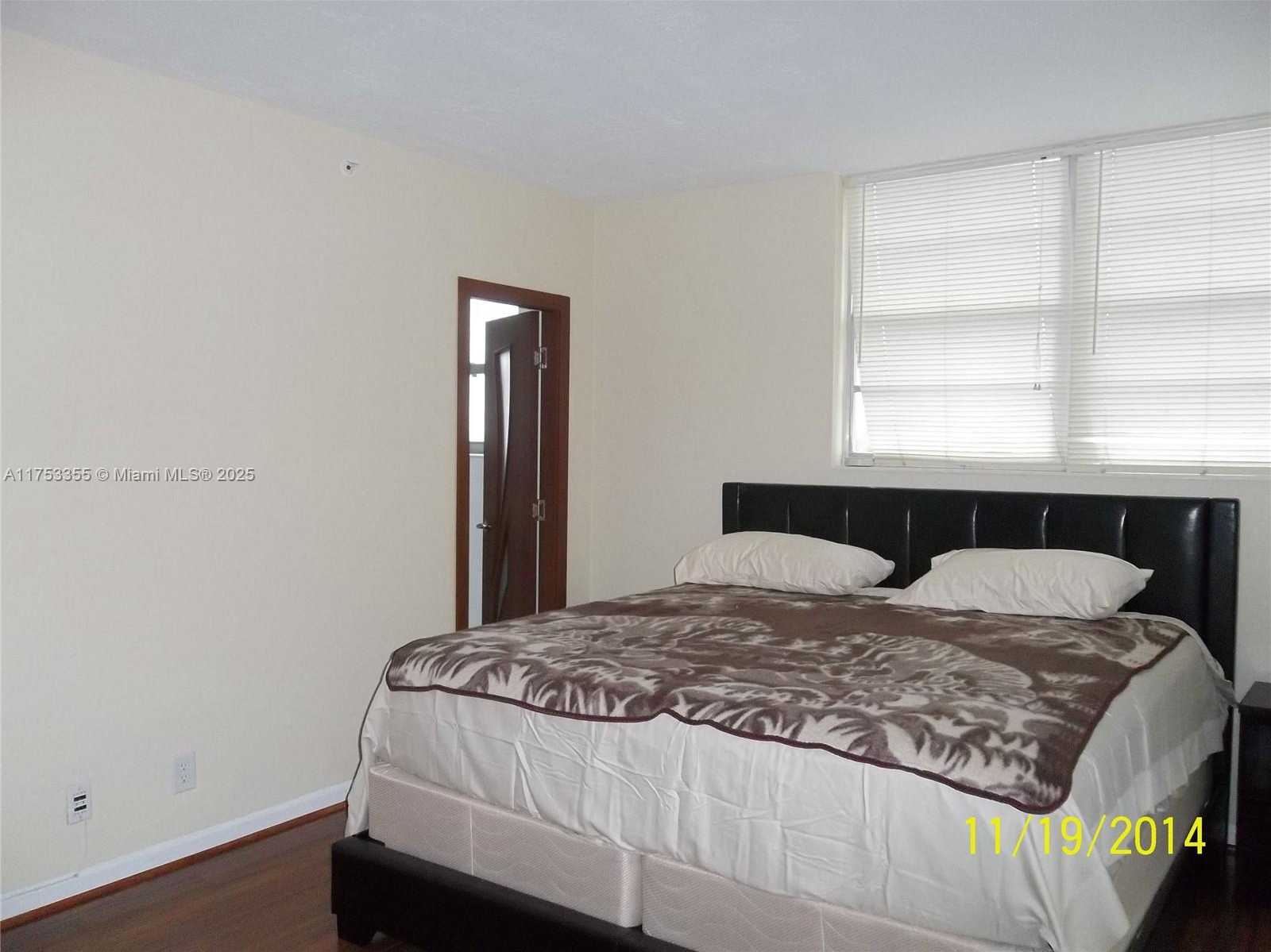 Small Image of 3001 SOUTH OCEAN DR #527, Hollywood Number 5