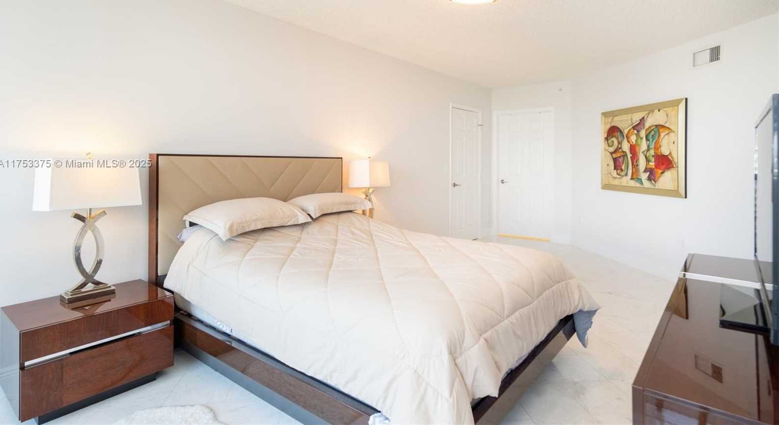 Small Image of 6301 COLLINS AVE #2006, Miami Beach Number 17