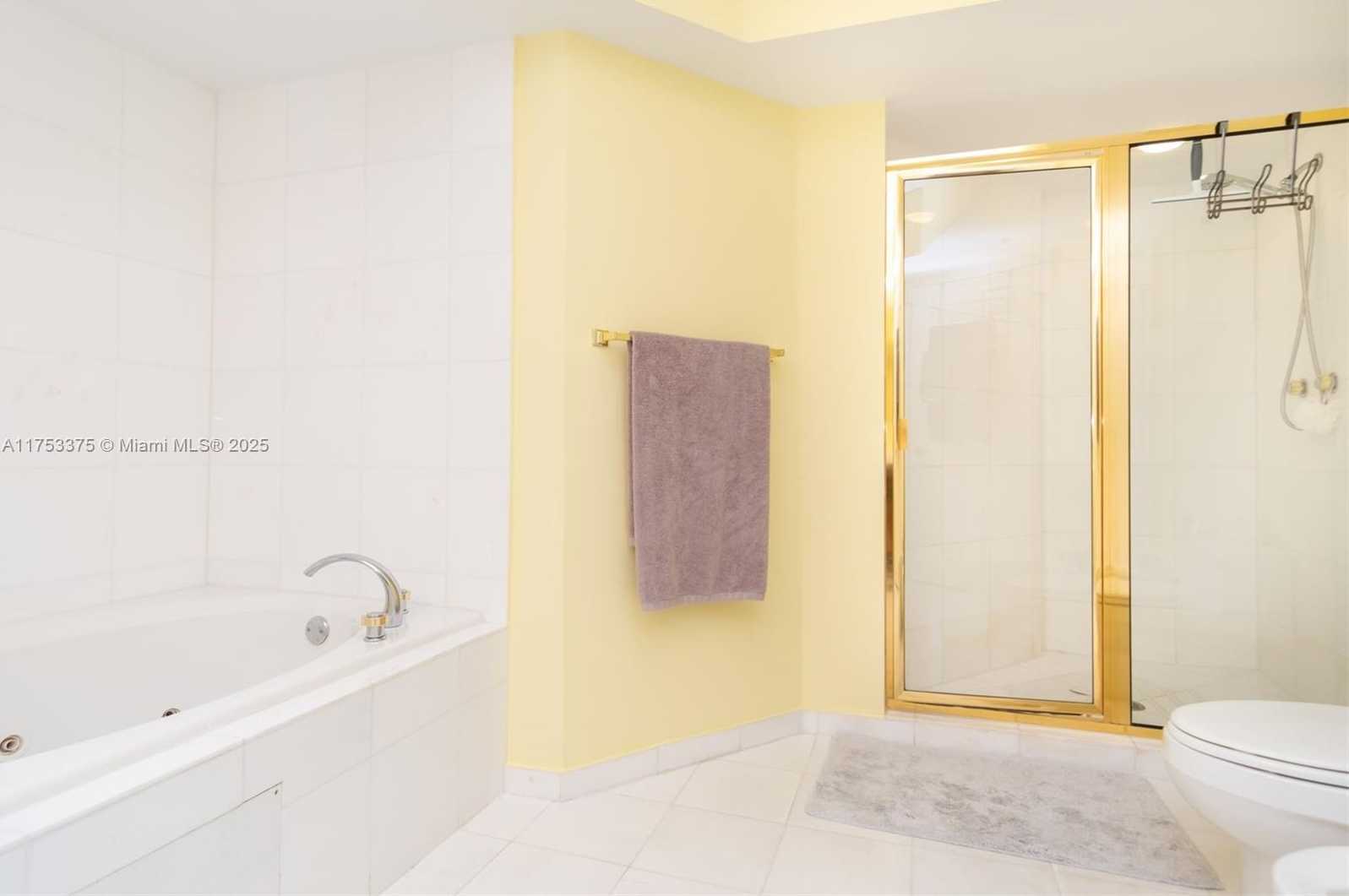 Small Image of 6301 COLLINS AVE #2006, Miami Beach Number 21