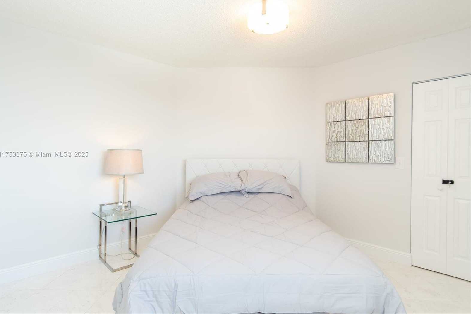 Small Image of 6301 COLLINS AVE #2006, Miami Beach Number 30