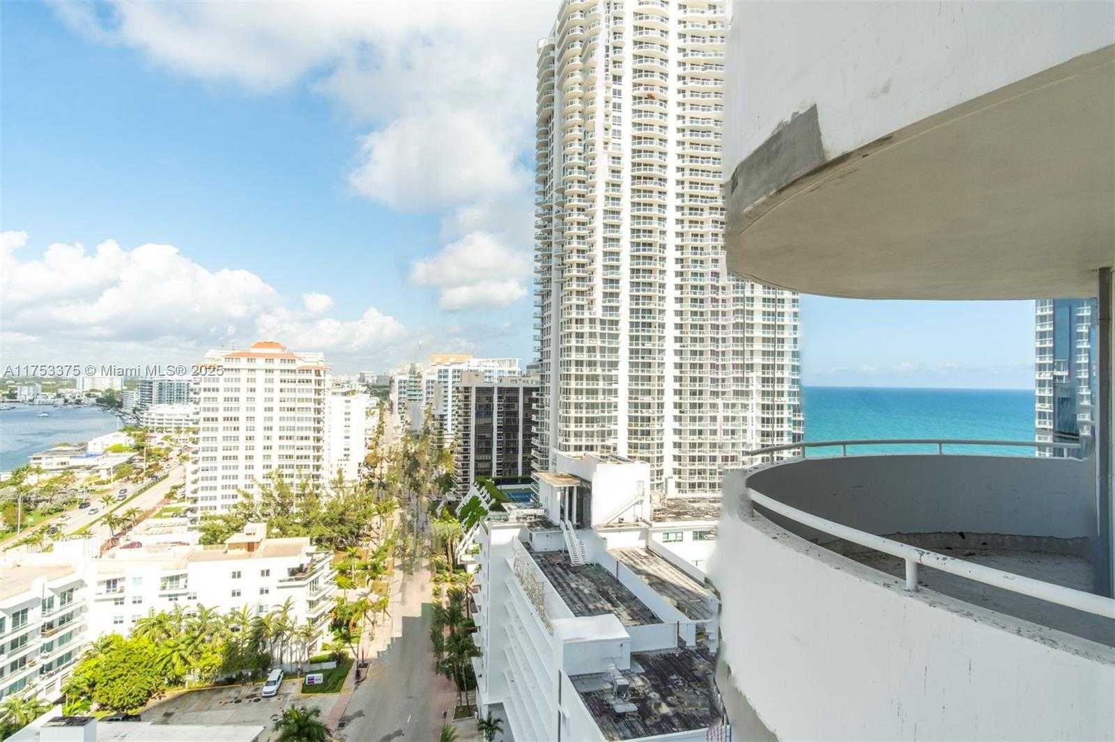 Small Image of 6301 COLLINS AVE #2006, Miami Beach Number 4