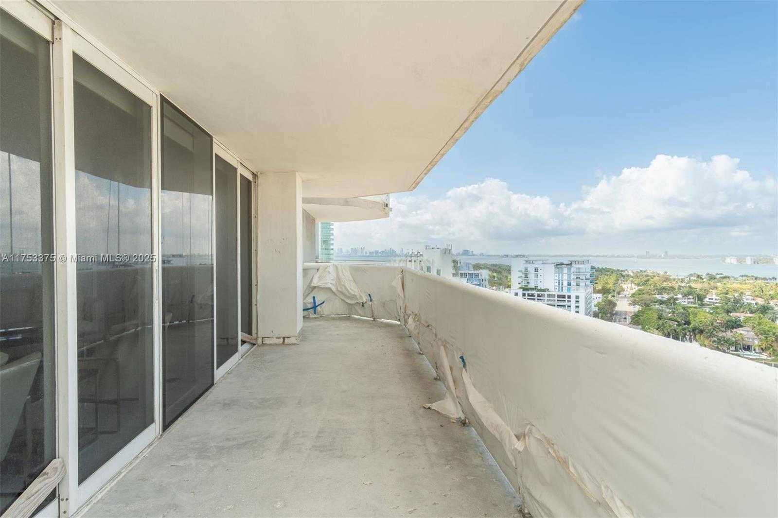 Small Image of 6301 COLLINS AVE #2006, Miami Beach Number 41
