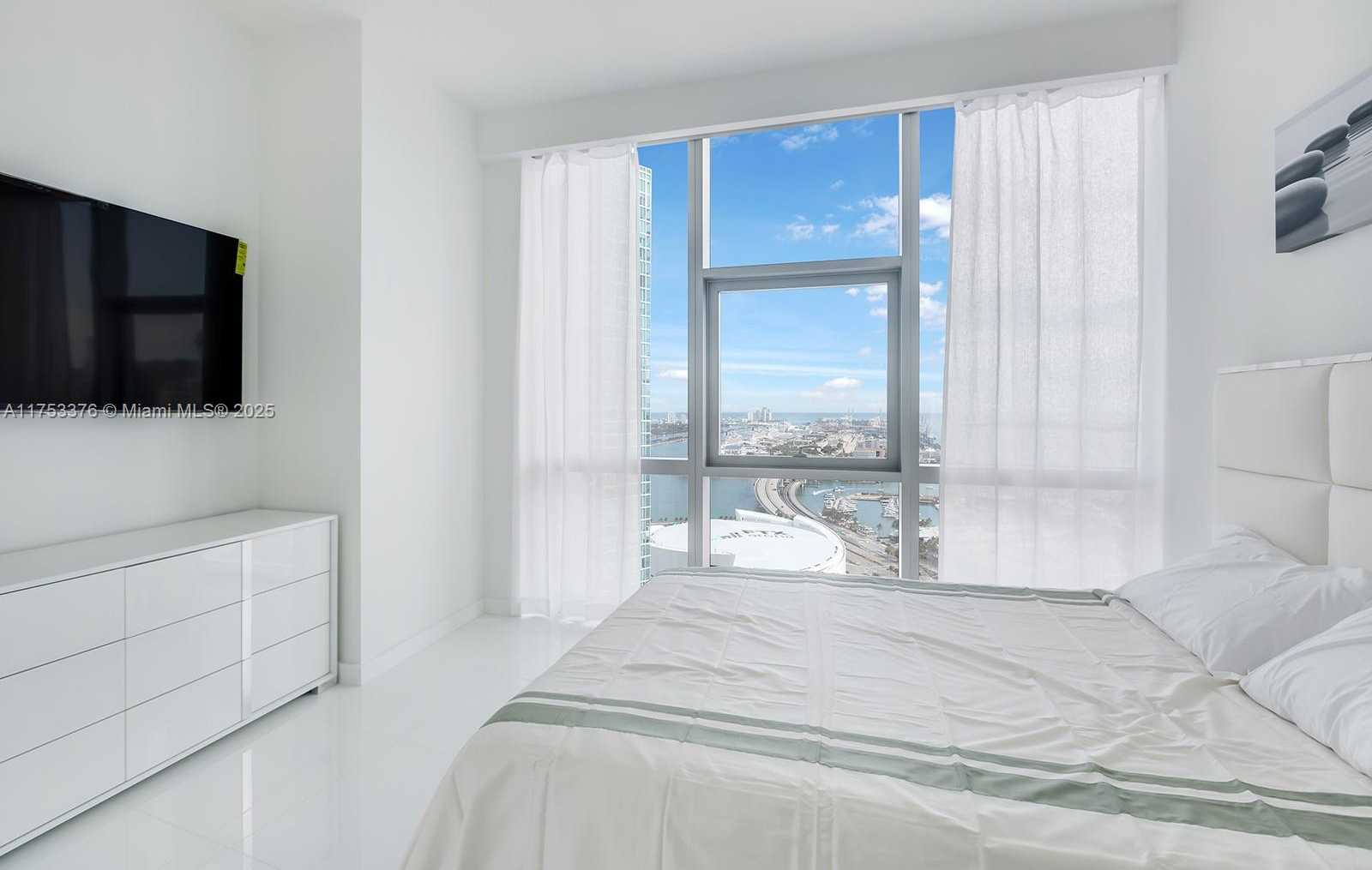 Small Image of 851 NORTH EAST 1ST AVE #3611, Miami Number 17