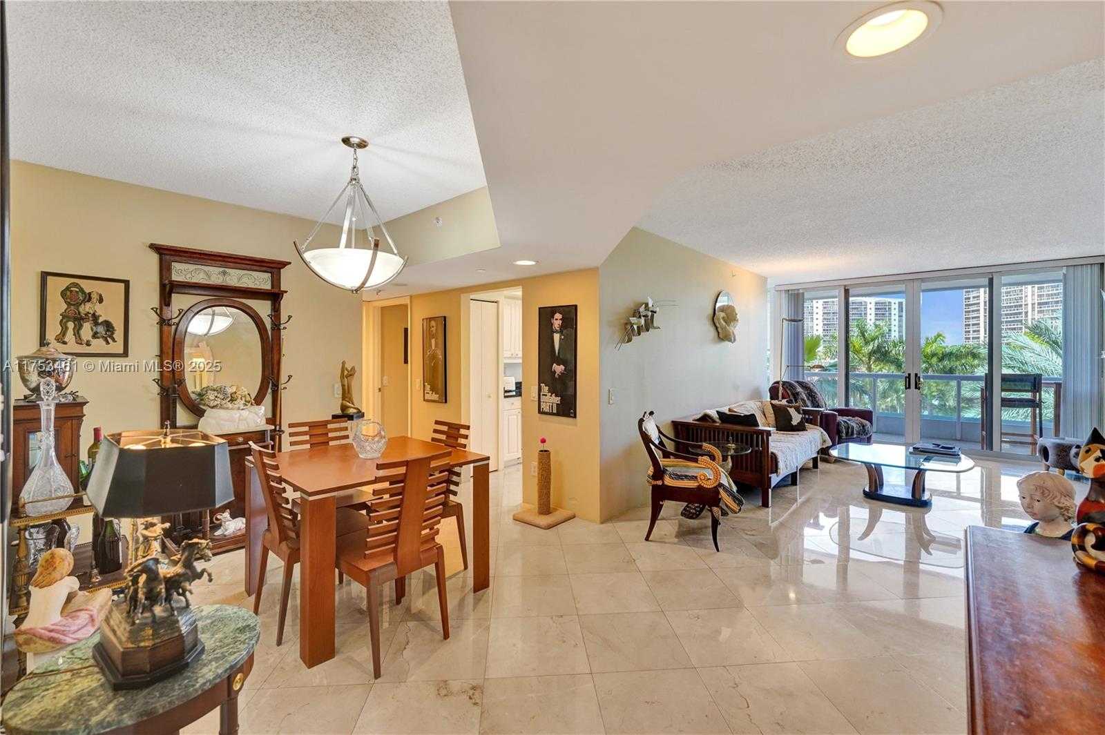 Small Image of 21055 YACHT CLUB DR #507, Aventura Number 10