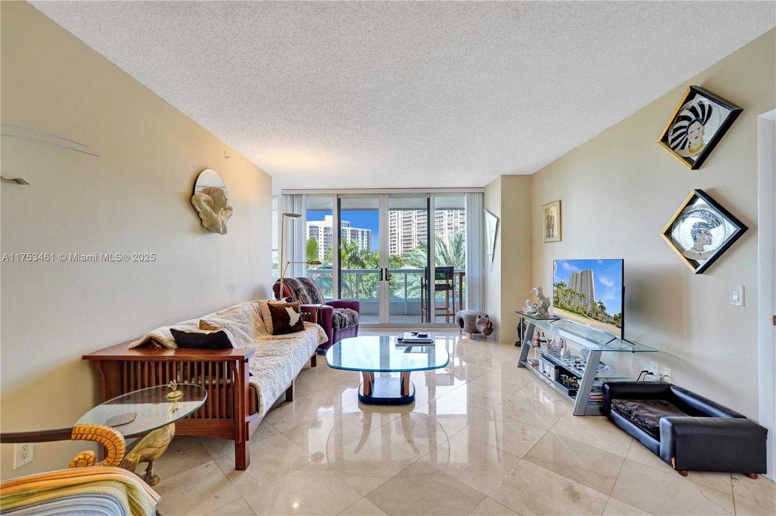 Small Image of 21055 YACHT CLUB DR #507, Aventura Number 15