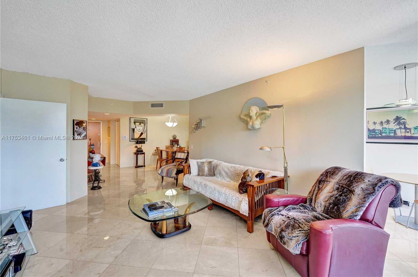 Small Image of 21055 YACHT CLUB DR #507, Aventura Number 16