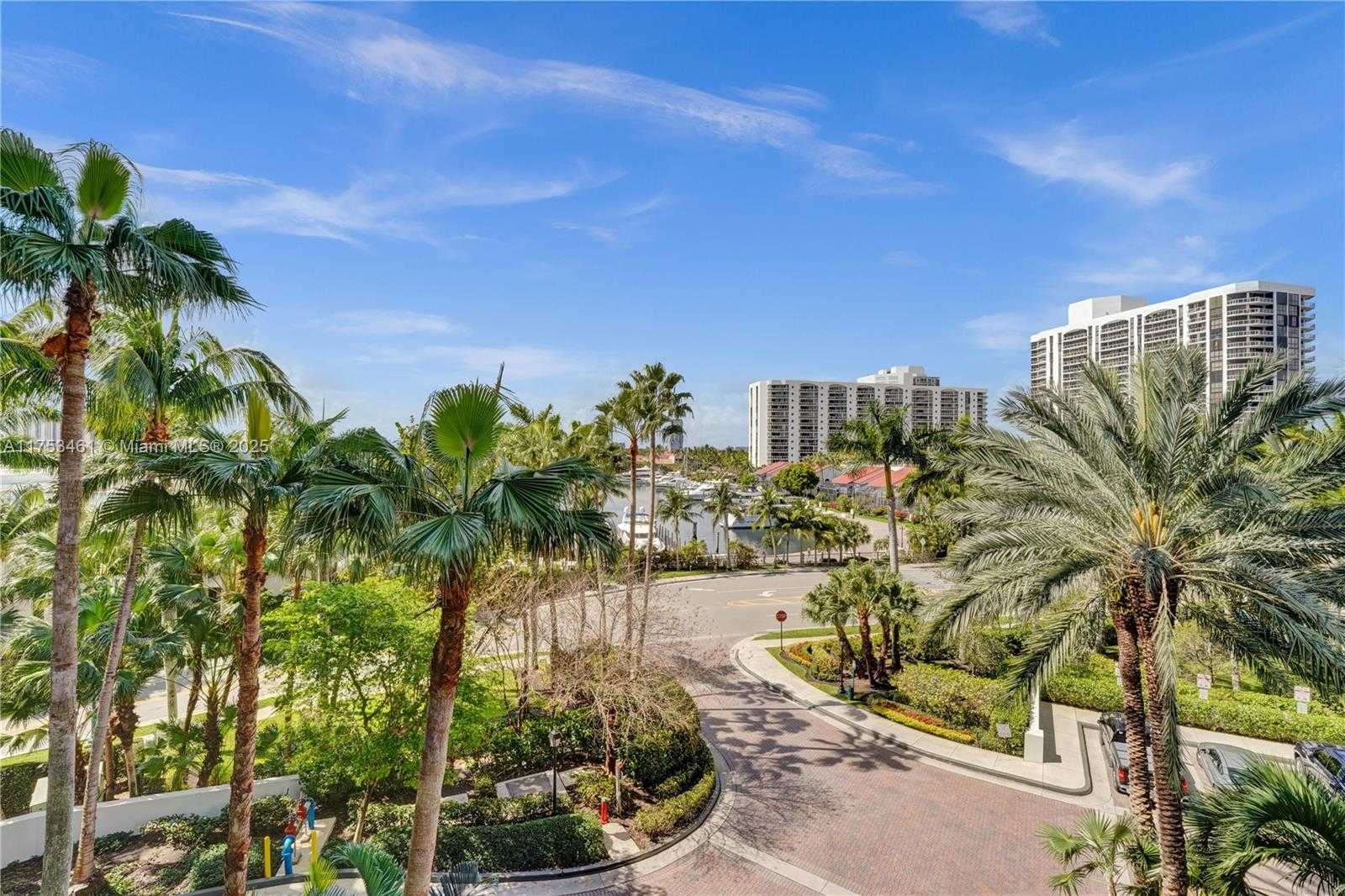 Small Image of 21055 YACHT CLUB DR #507, Aventura Number 2
