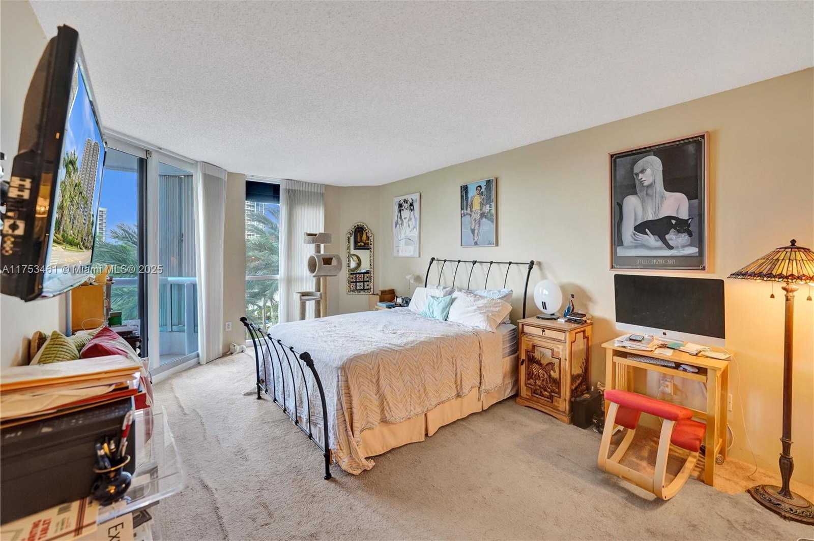 Small Image of 21055 YACHT CLUB DR #507, Aventura Number 31