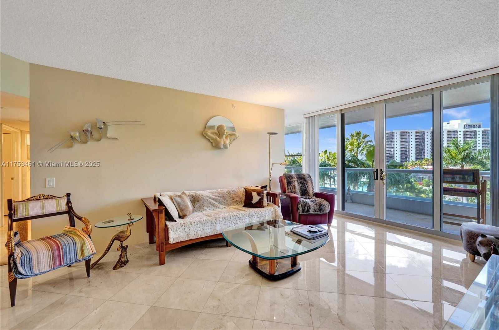 Small Image of 21055 YACHT CLUB DR #507, Aventura Number 4