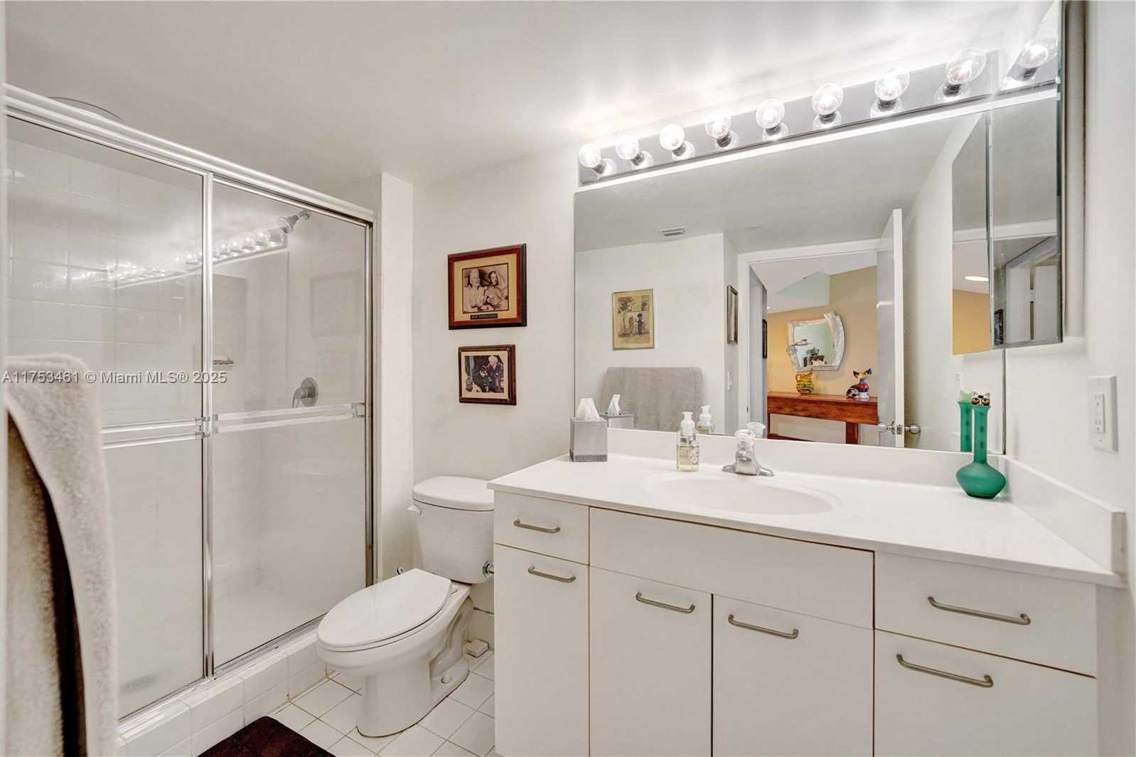 Small Image of 21055 YACHT CLUB DR #507, Aventura Number 42