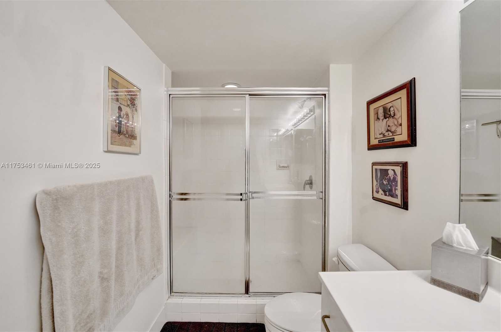 Small Image of 21055 YACHT CLUB DR #507, Aventura Number 43