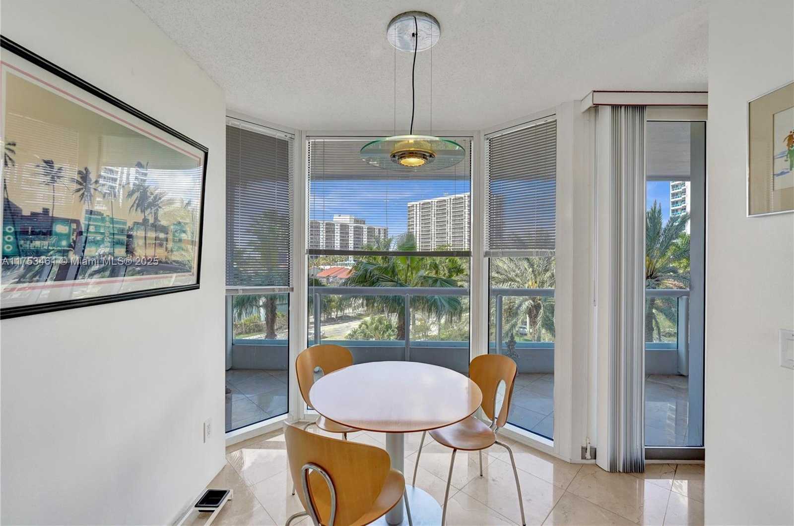 Small Image of 21055 YACHT CLUB DR #507, Aventura Number 7