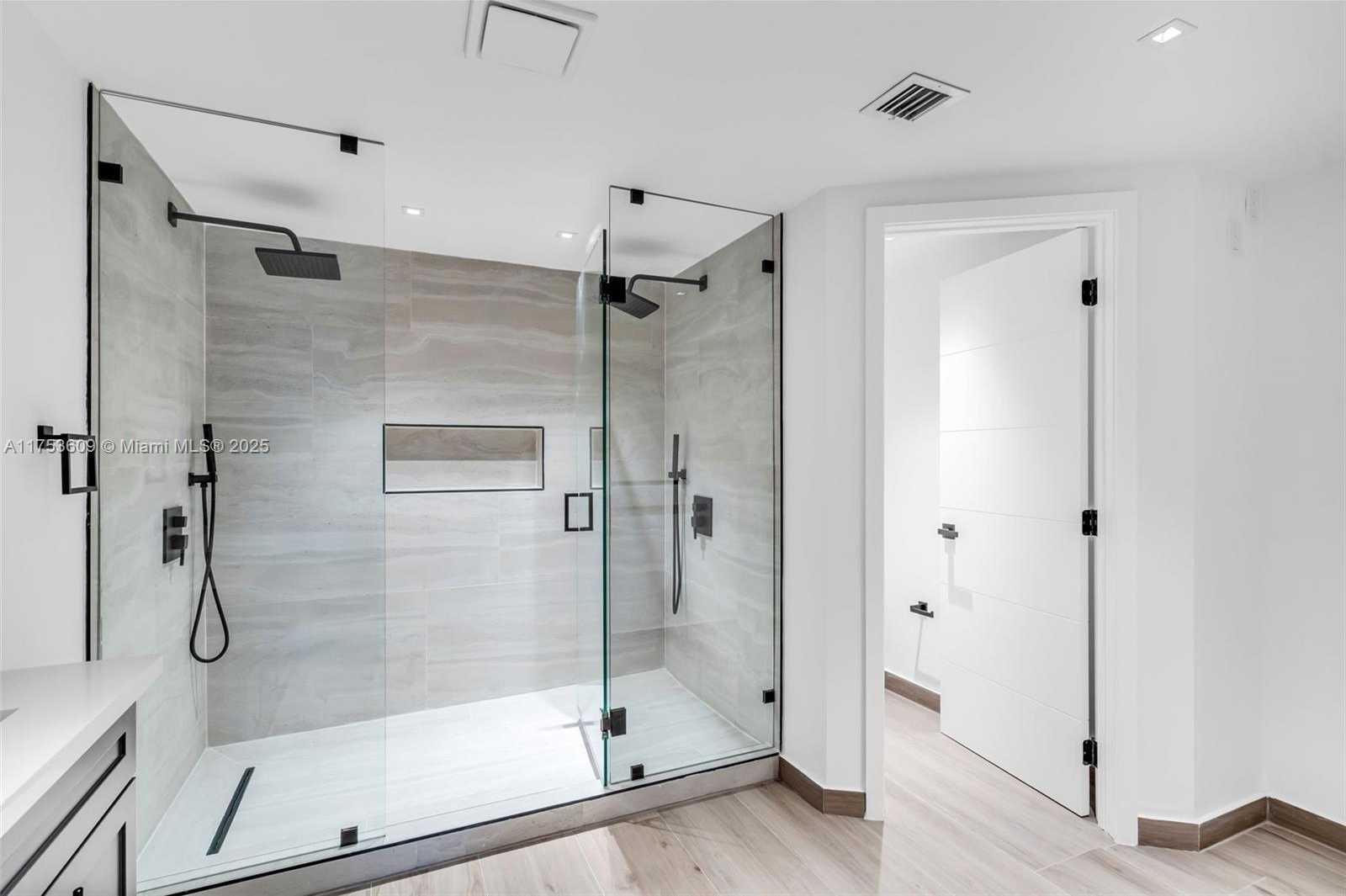 Small Image of 251 CRANDON BLVD #1036, Key Biscayne Number 15