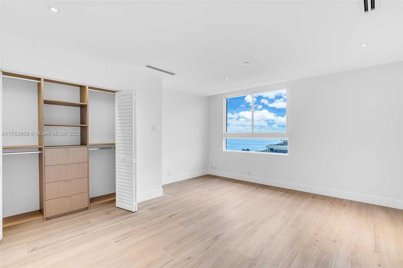 Small Image of 251 CRANDON BLVD #1036, Key Biscayne Number 22