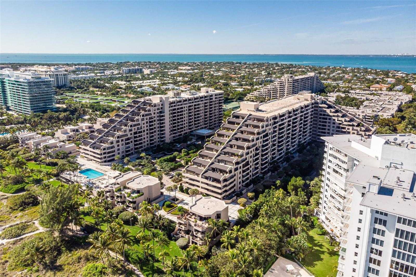Small Image of 251 CRANDON BLVD #1036, Key Biscayne Number 39