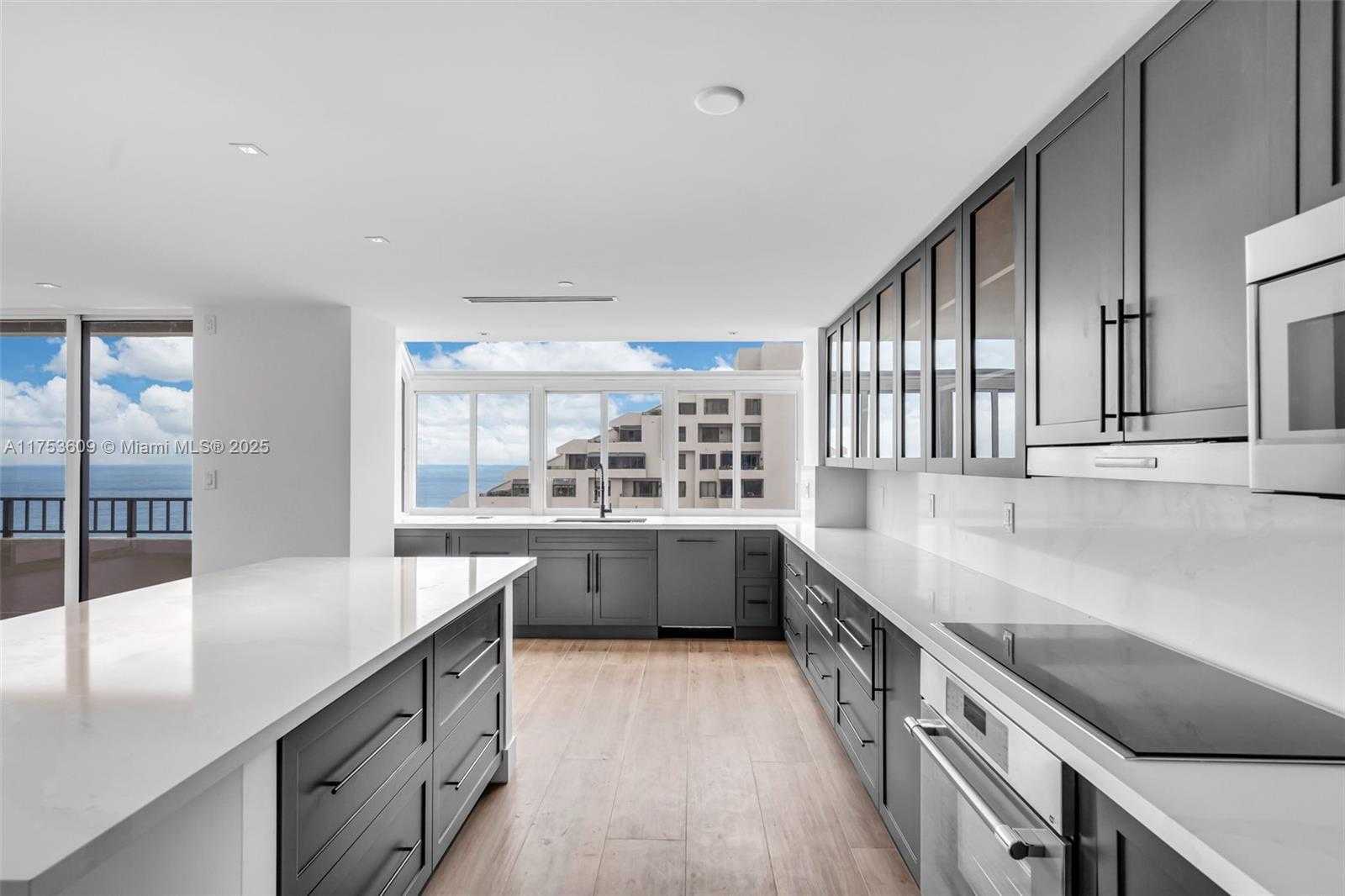 Small Image of 251 CRANDON BLVD #1036, Key Biscayne Number 6