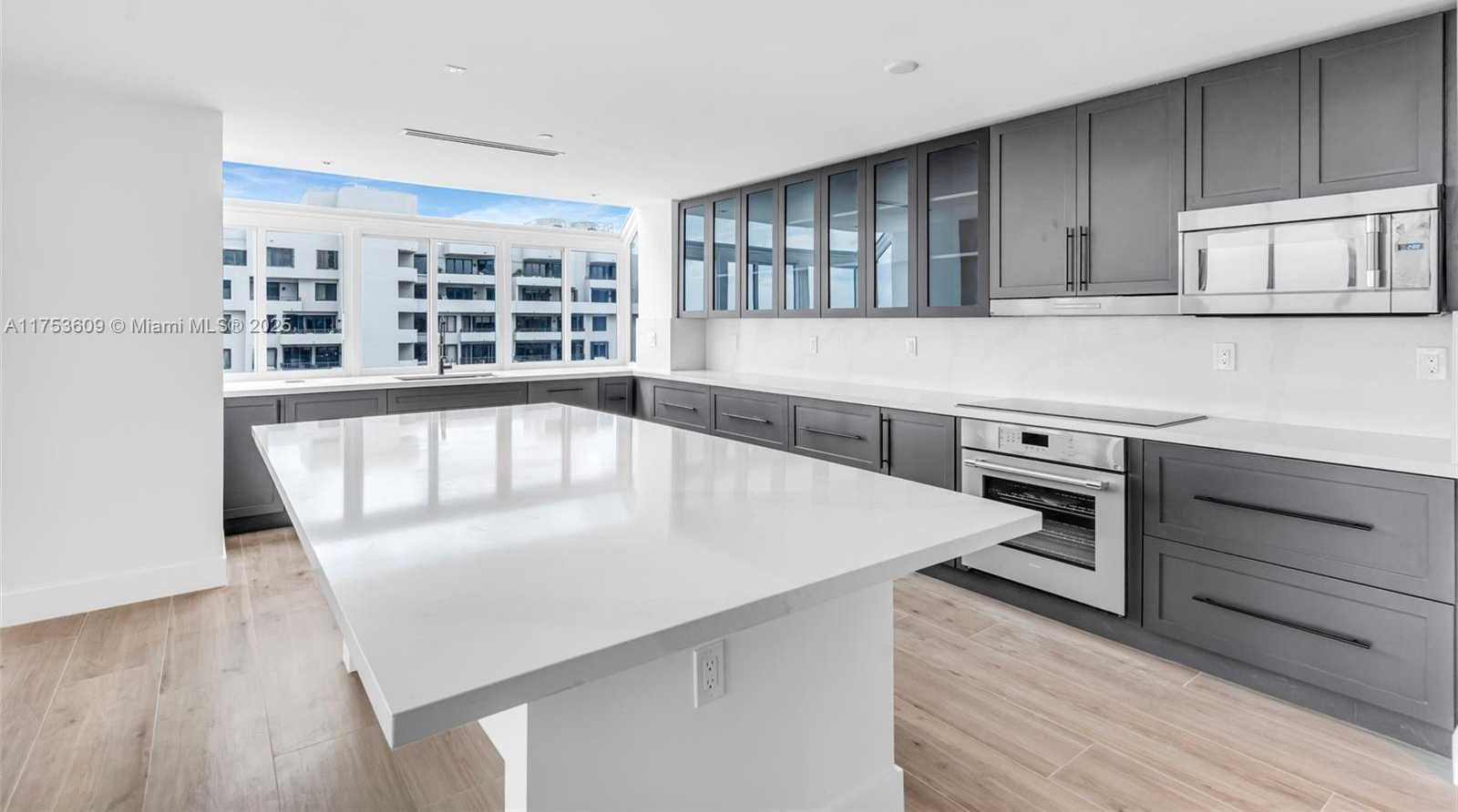 Small Image of 251 CRANDON BLVD #1036, Key Biscayne Number 7