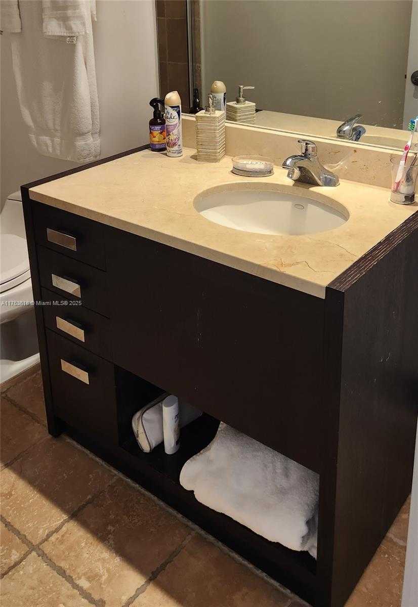 Small Image of 18201 COLLINS AVE #4305, Sunny Isles Beach Number 12
