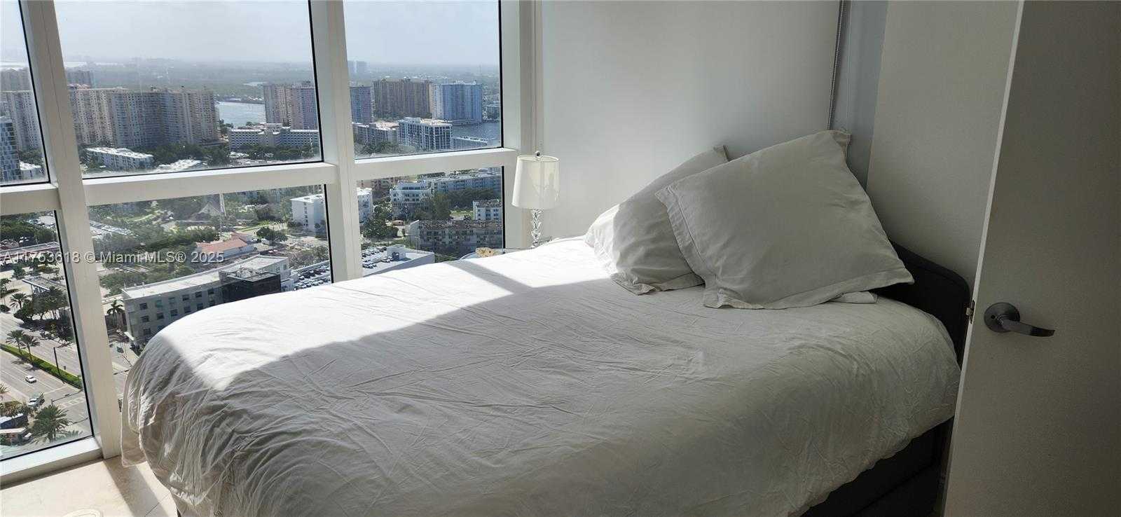 Small Image of 18201 COLLINS AVE #4305, Sunny Isles Beach Number 14