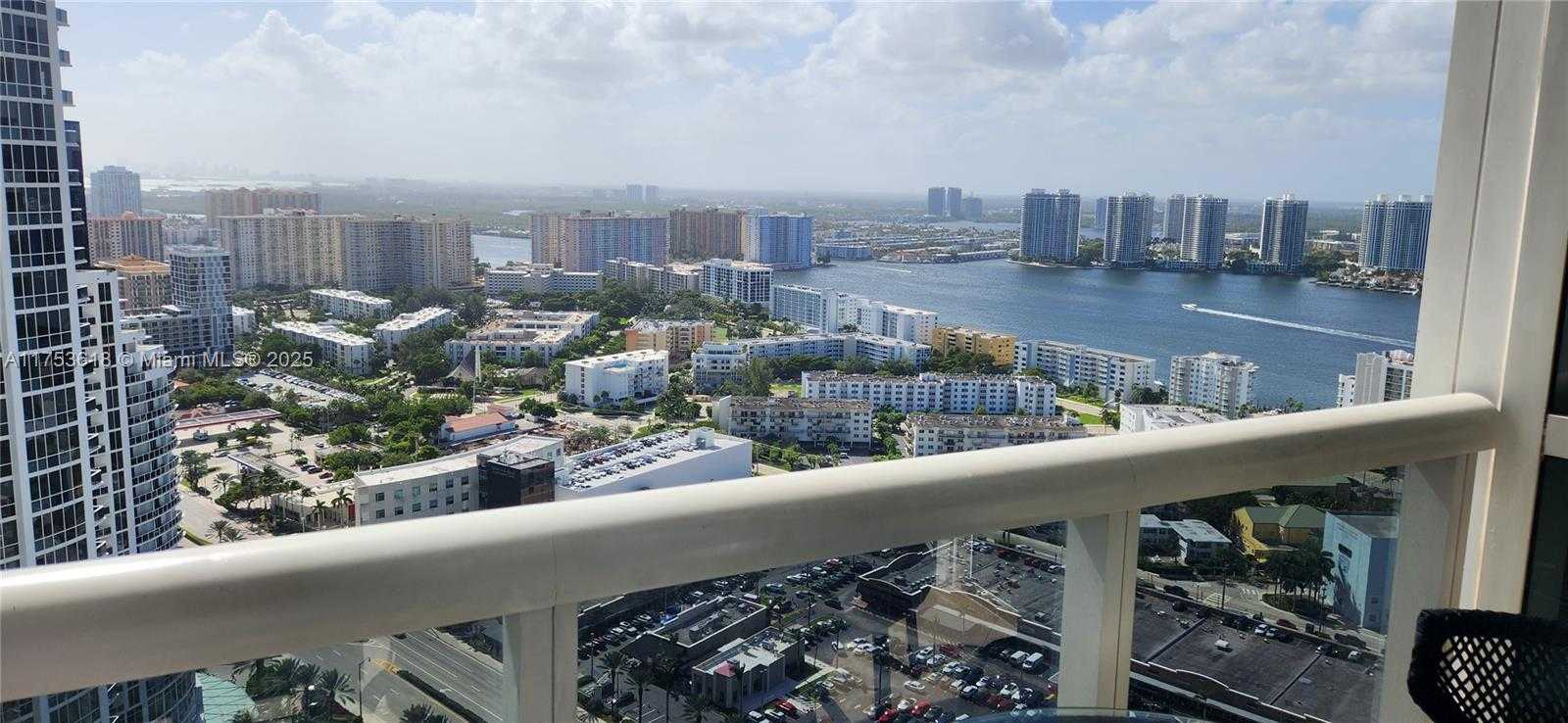 Small Image of 18201 COLLINS AVE #4305, Sunny Isles Beach Number 3