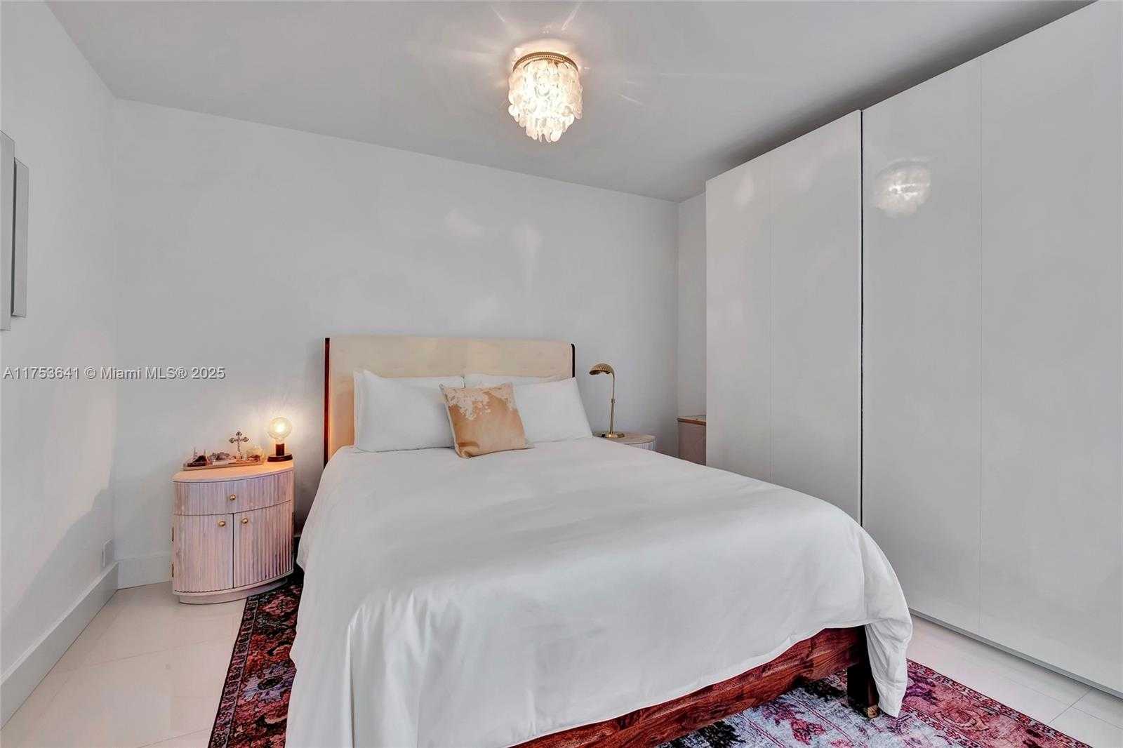Small Image of 1000 WEST AVENUE #721, Miami Beach Number 14