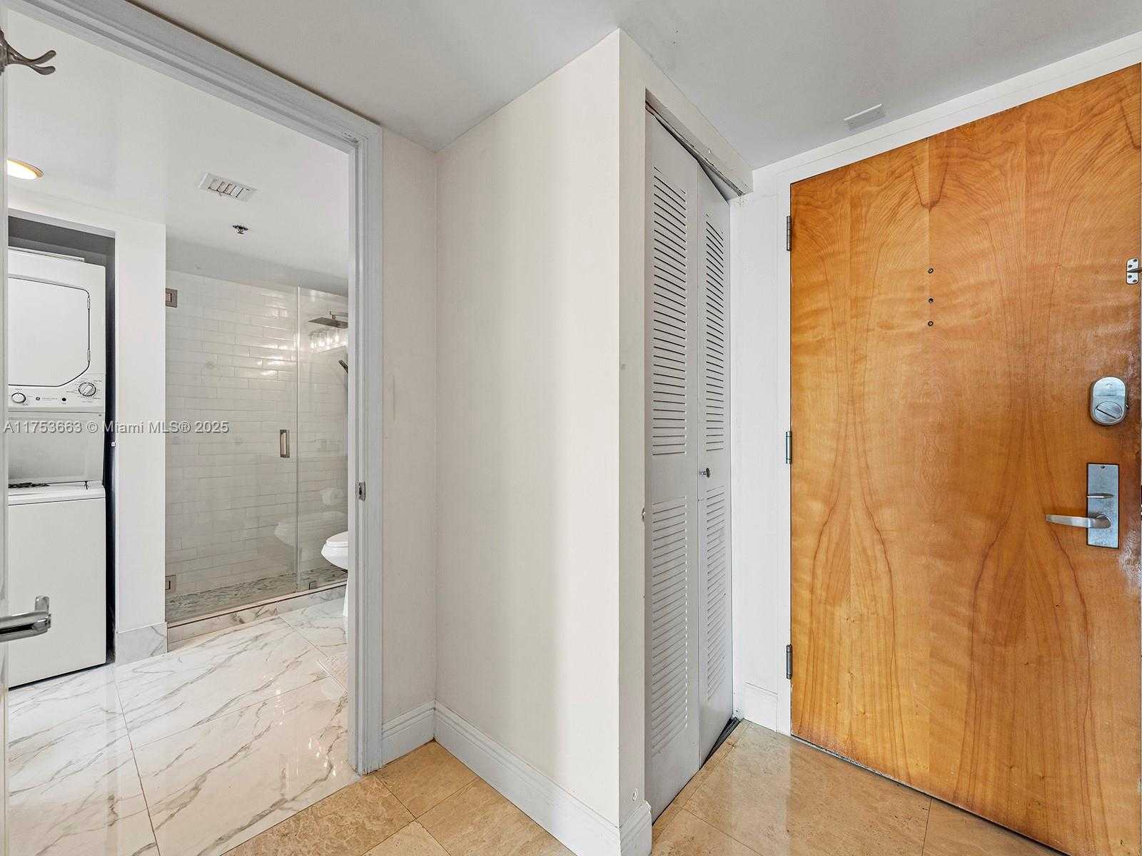 Small Image of 1200 BRICKELL BAY DR #4019, Miami Number 13