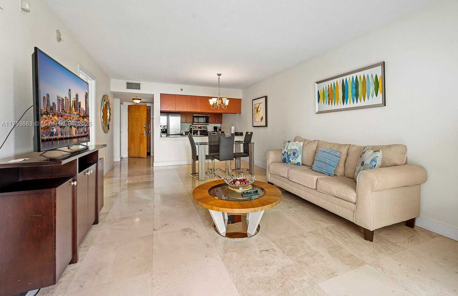 Small Image of 1200 BRICKELL BAY DR #4019, Miami Number 14