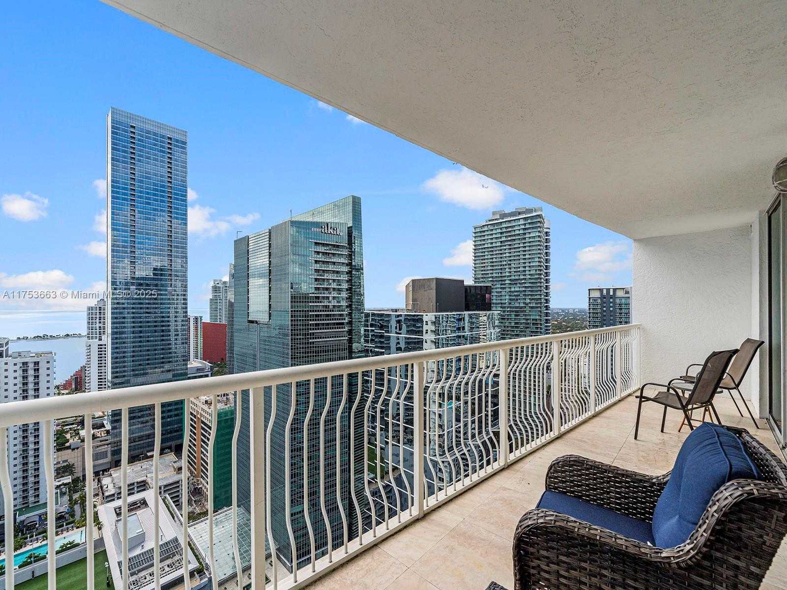 Small Image of 1200 BRICKELL BAY DR #4019, Miami Number 17