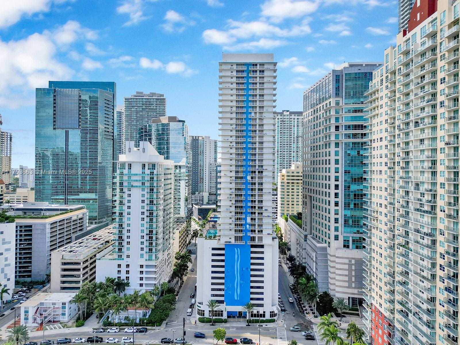 Small Image of 1200 BRICKELL BAY DR #4019, Miami Number 2
