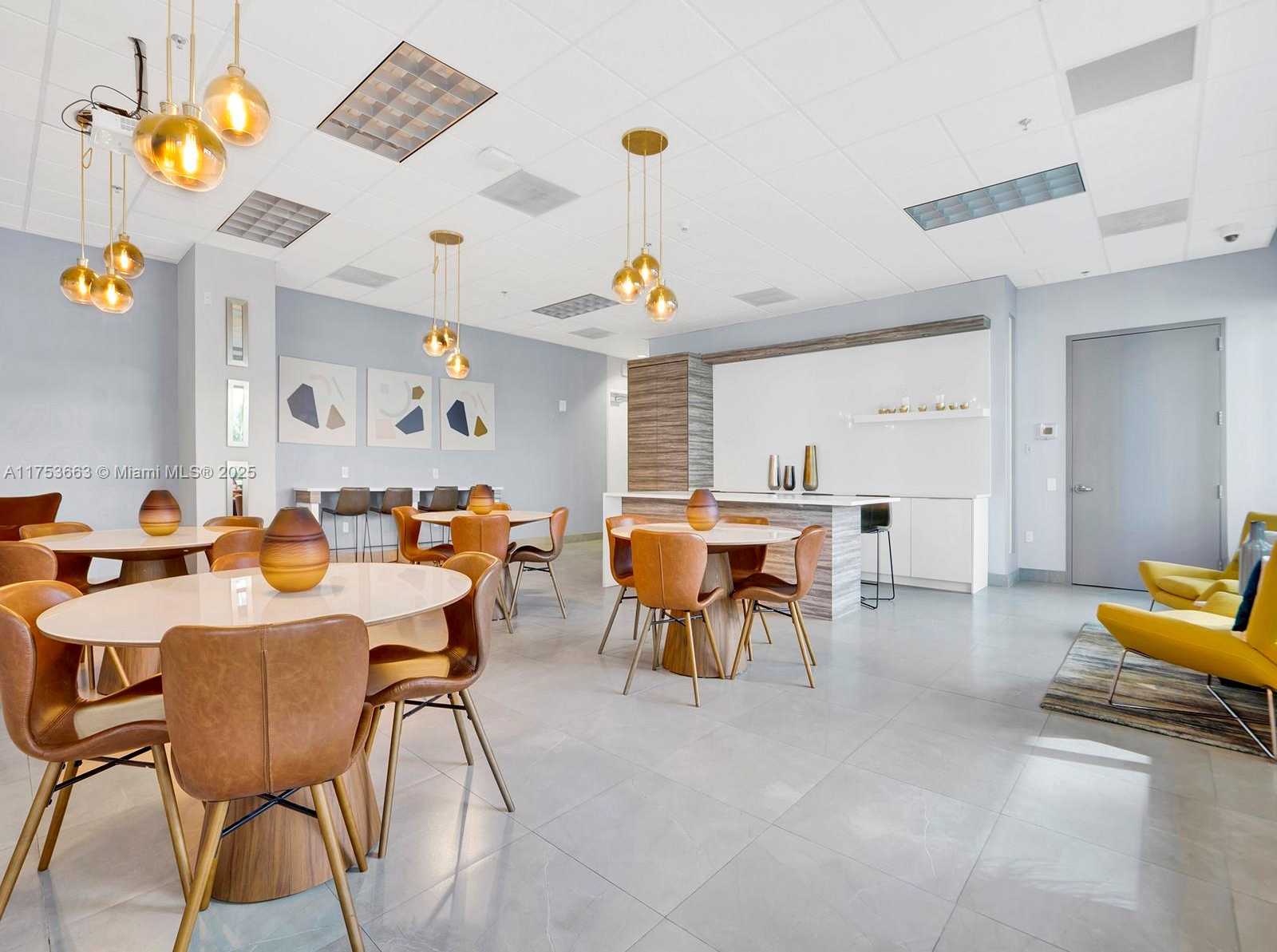 Small Image of 1200 BRICKELL BAY DR #4019, Miami Number 29