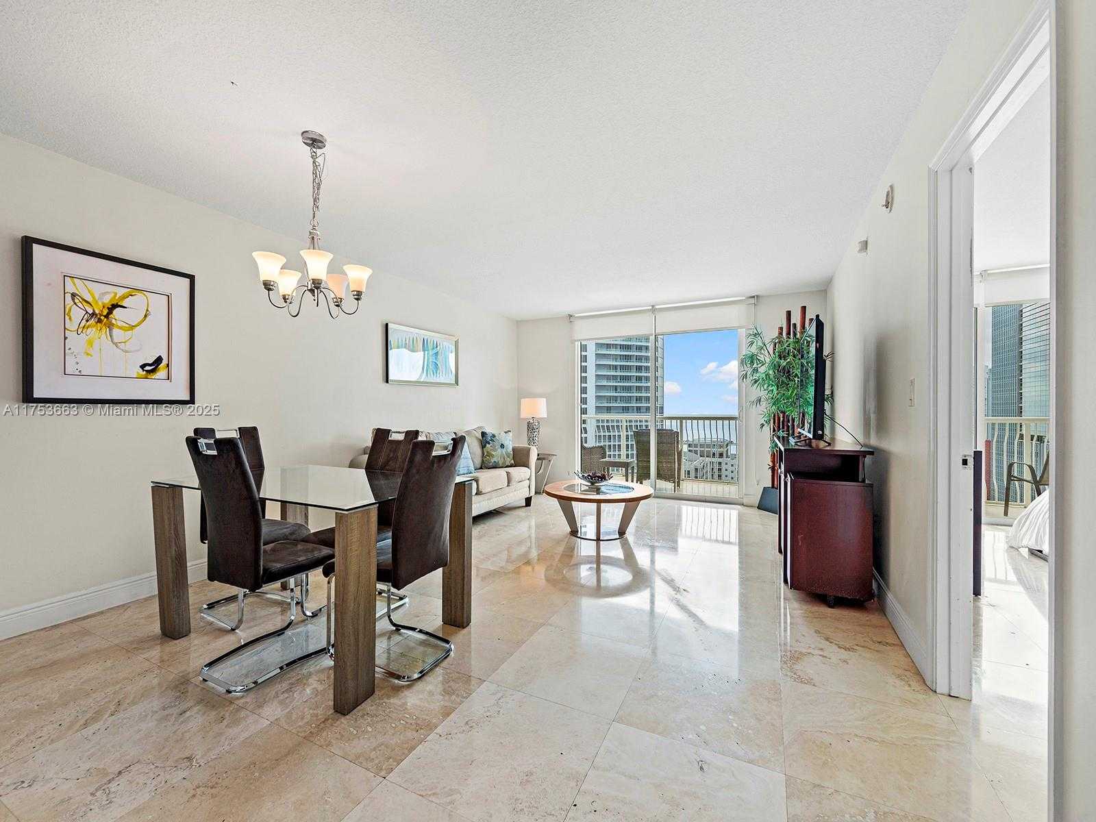 Small Image of 1200 BRICKELL BAY DR #4019, Miami Number 5