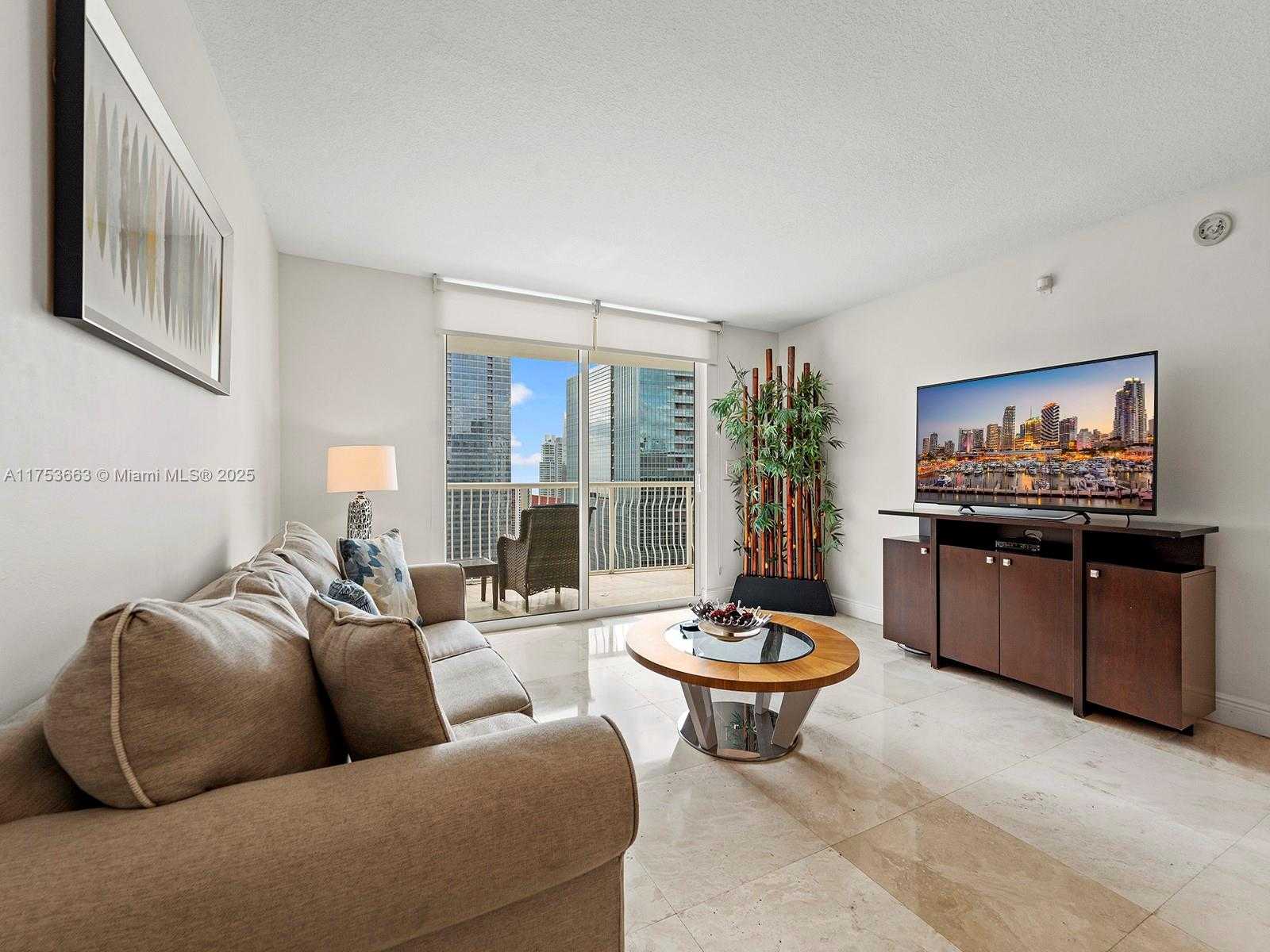 Small Image of 1200 BRICKELL BAY DR #4019, Miami Number 8