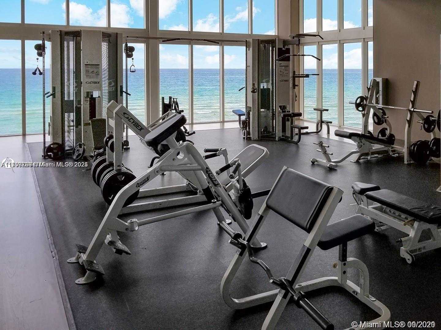 Small Image of 1830 SOUTH OCEAN DR #3208, Hallandale Beach Number 11