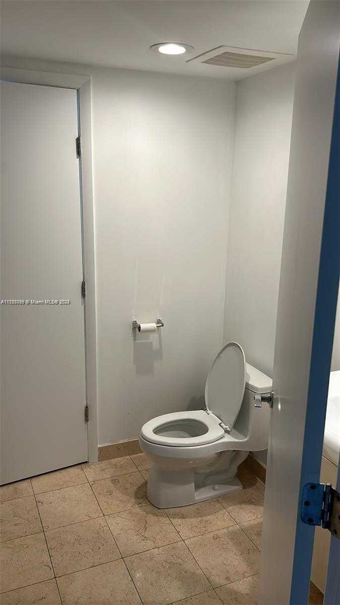 Small Image of 1830 SOUTH OCEAN DR #3208, Hallandale Beach Number 29