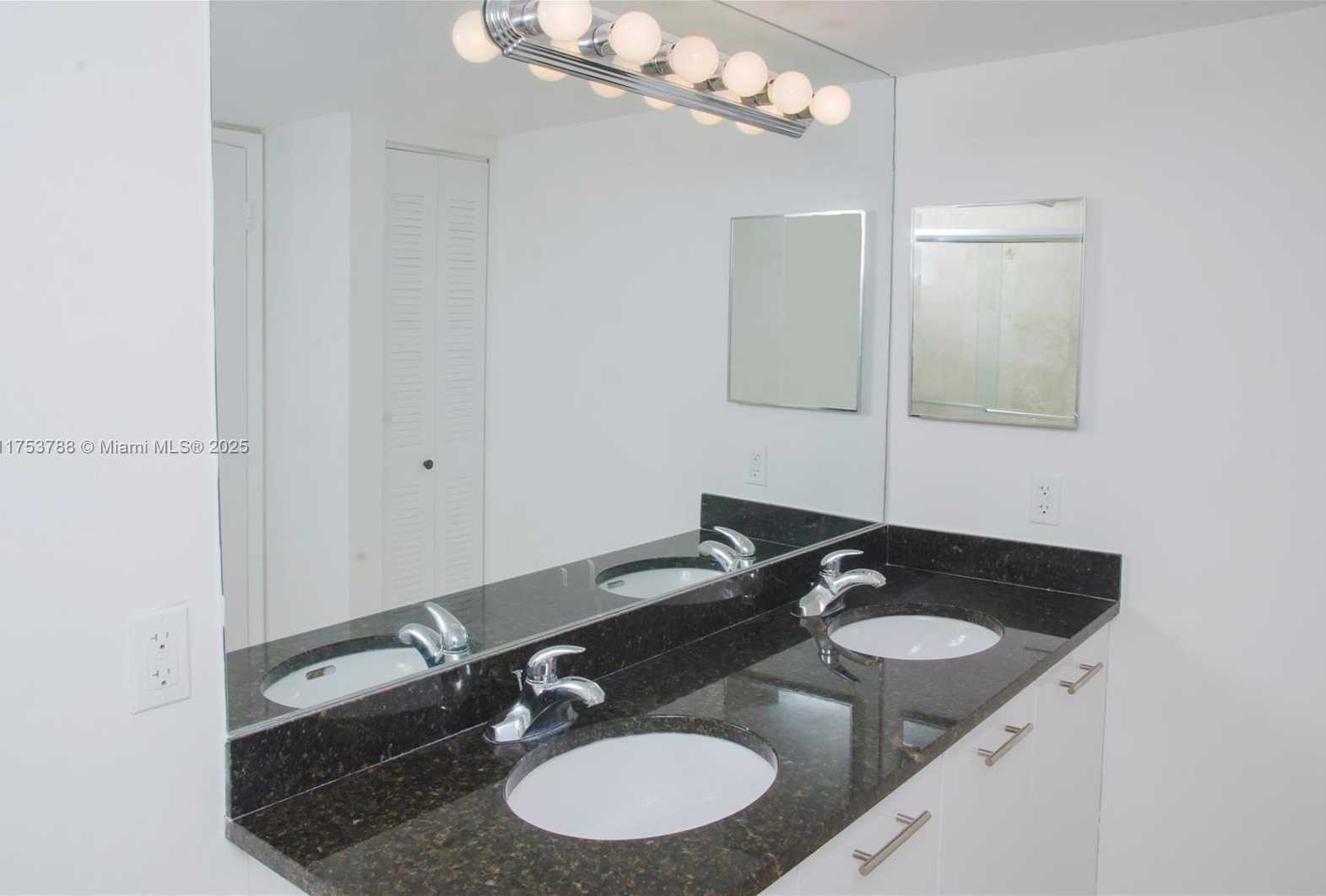 Small Image of 3300 NORTH EAST 191ST ST #312, Aventura Number 12