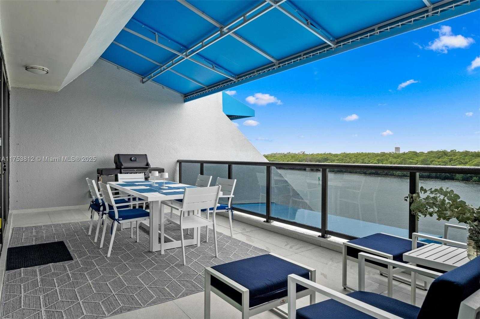 Small Image of 445 POINCIANA DR #1530, Sunny Isles Beach Number 10