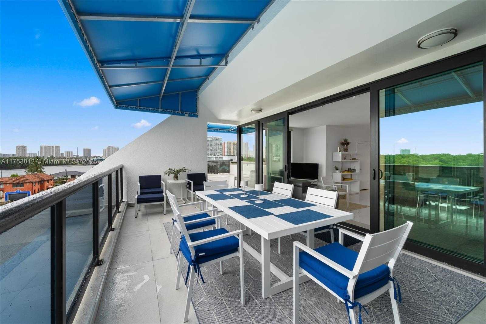 Small Image of 445 POINCIANA DR #1530, Sunny Isles Beach Number 11