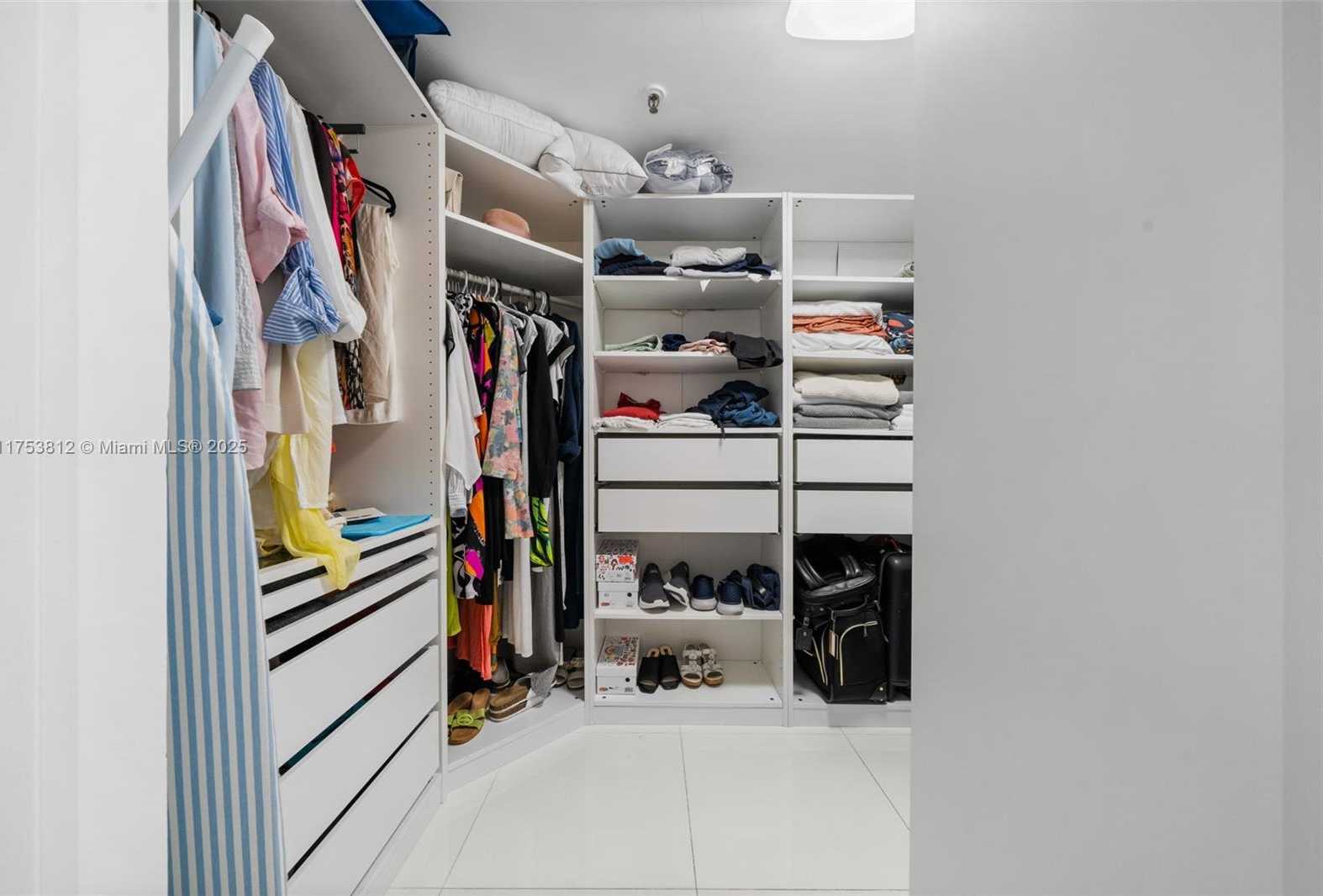 Small Image of 445 POINCIANA DR #1530, Sunny Isles Beach Number 31